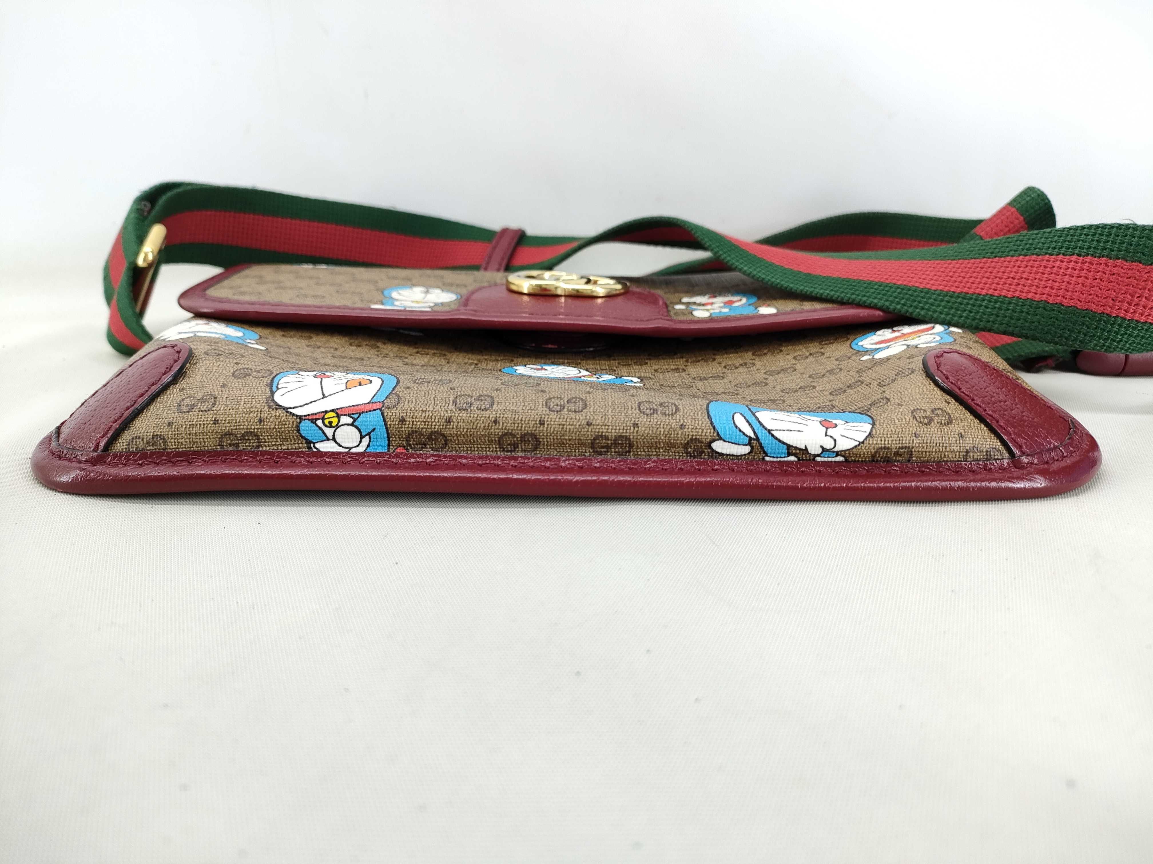 Interlocking G Doraemon Collaboration Body Bag PVC x Leather Multicolor 647817 Shoulder Bag — view 3