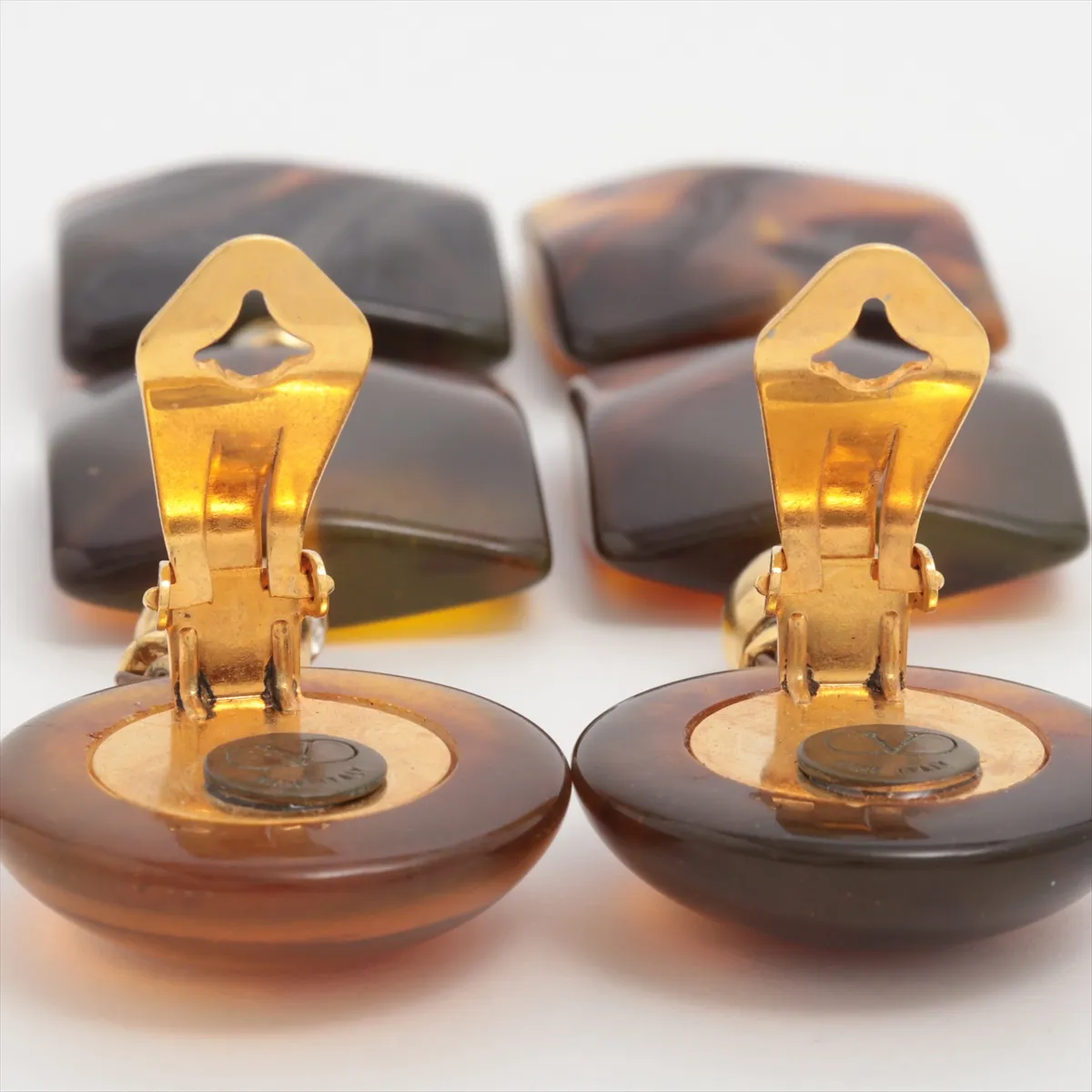 earrings (for both ears), resin, brown, — view 4