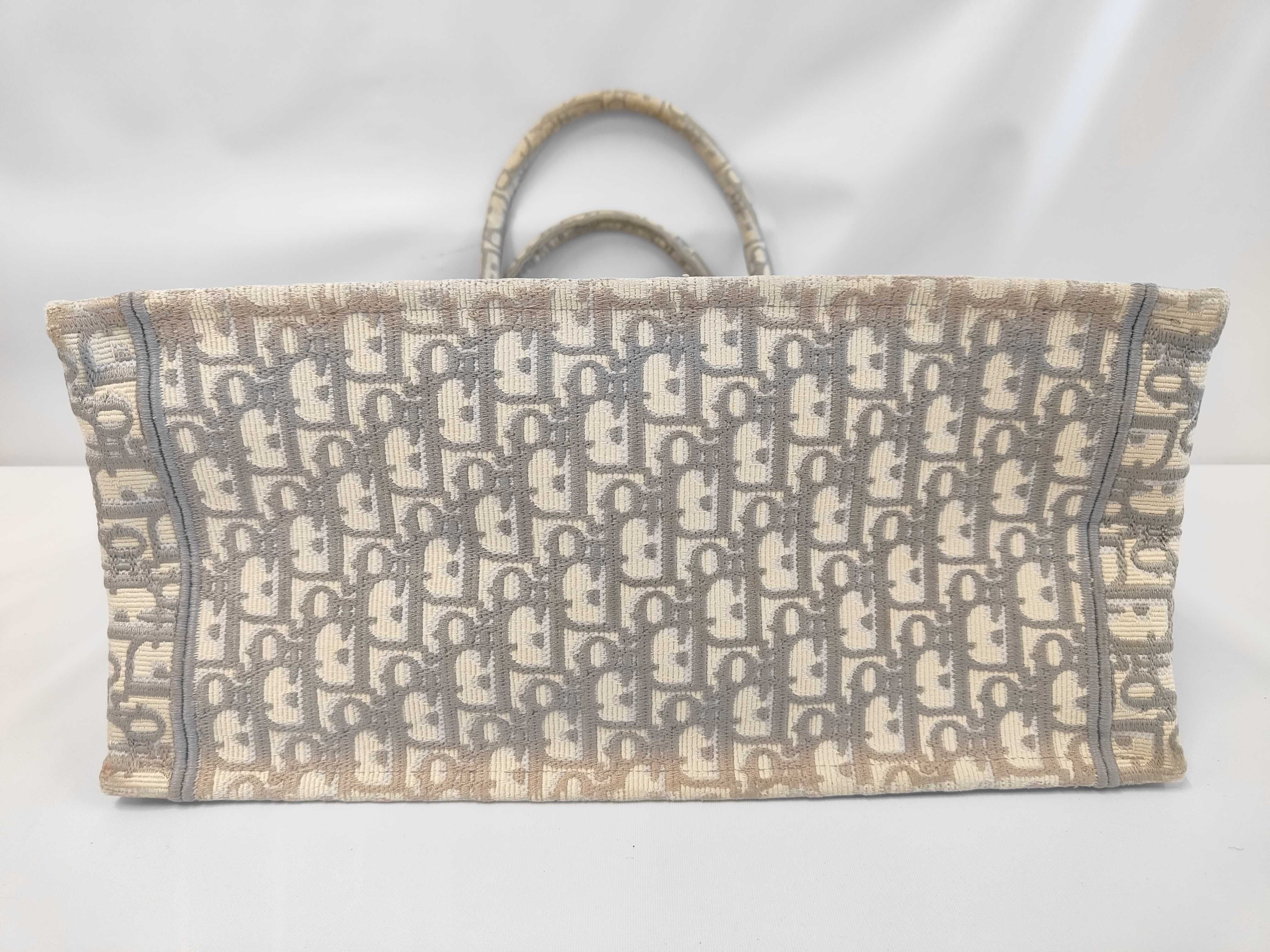 Grey Oblique Book Tote M1296ZRIW_M20I Tote Bag — view 3