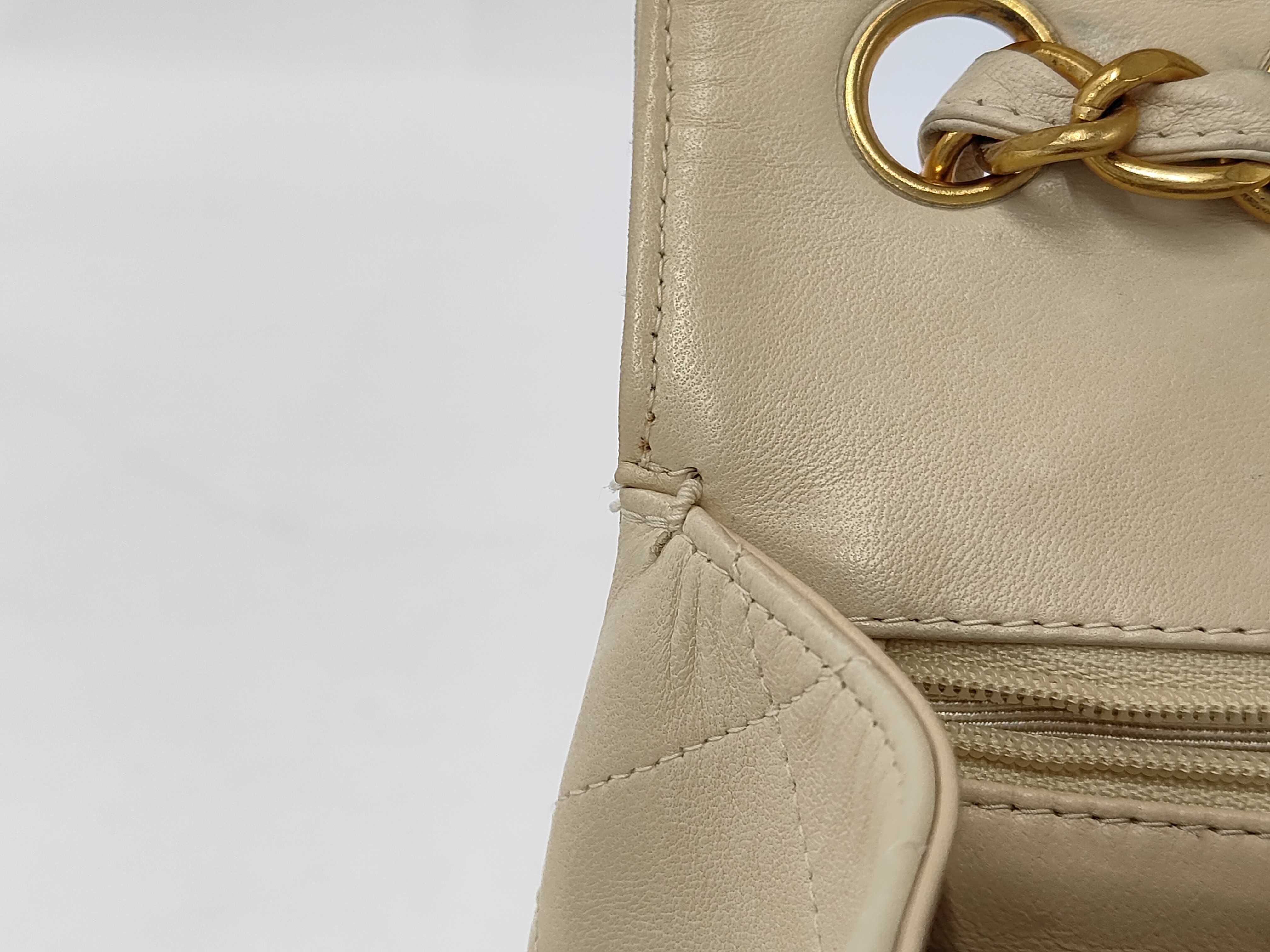 Lambskin Matelassé 30 Beige Shoulder Bag — view 12