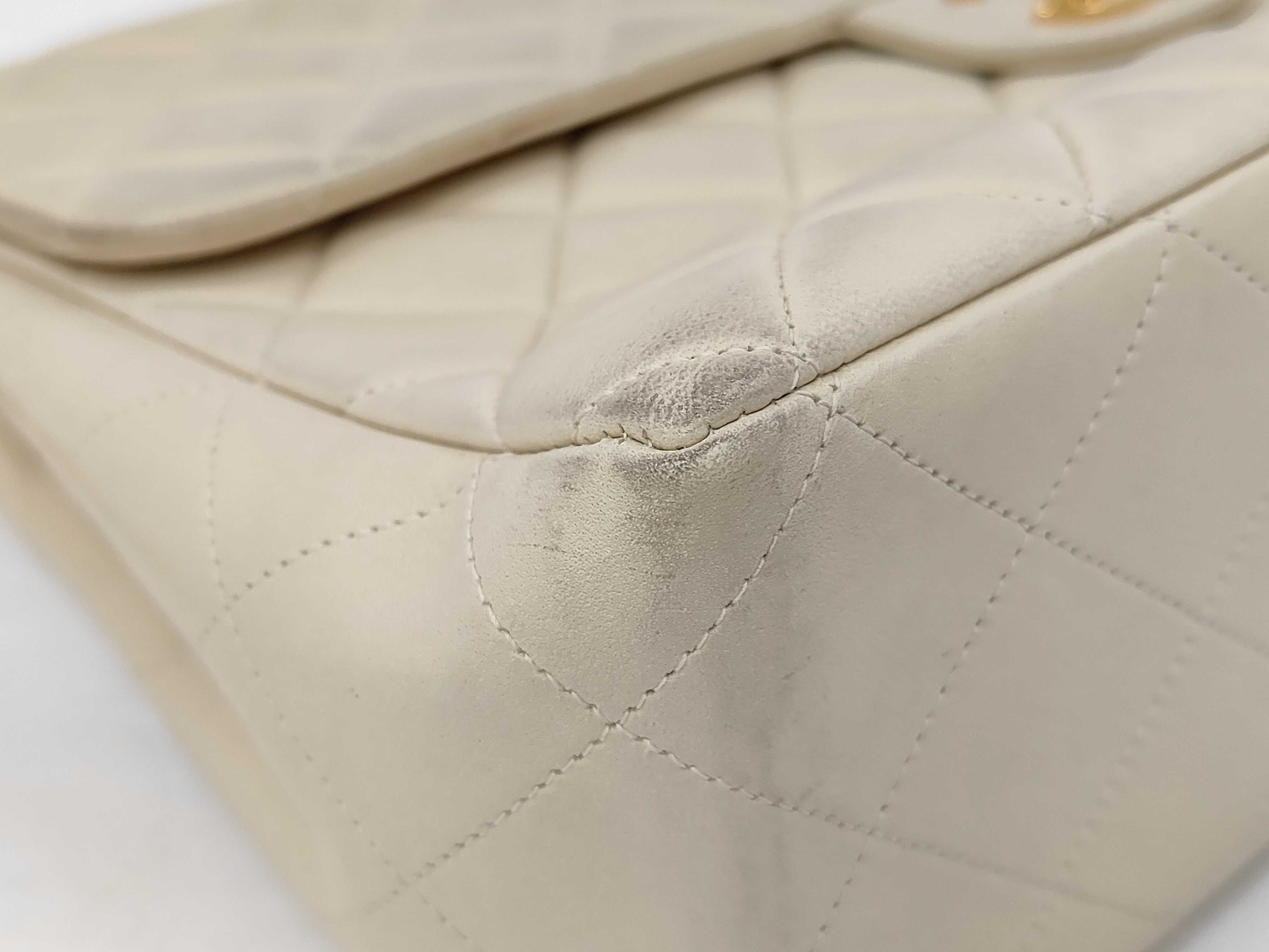 Lambskin Matelassé 30 Beige Shoulder Bag — view 7