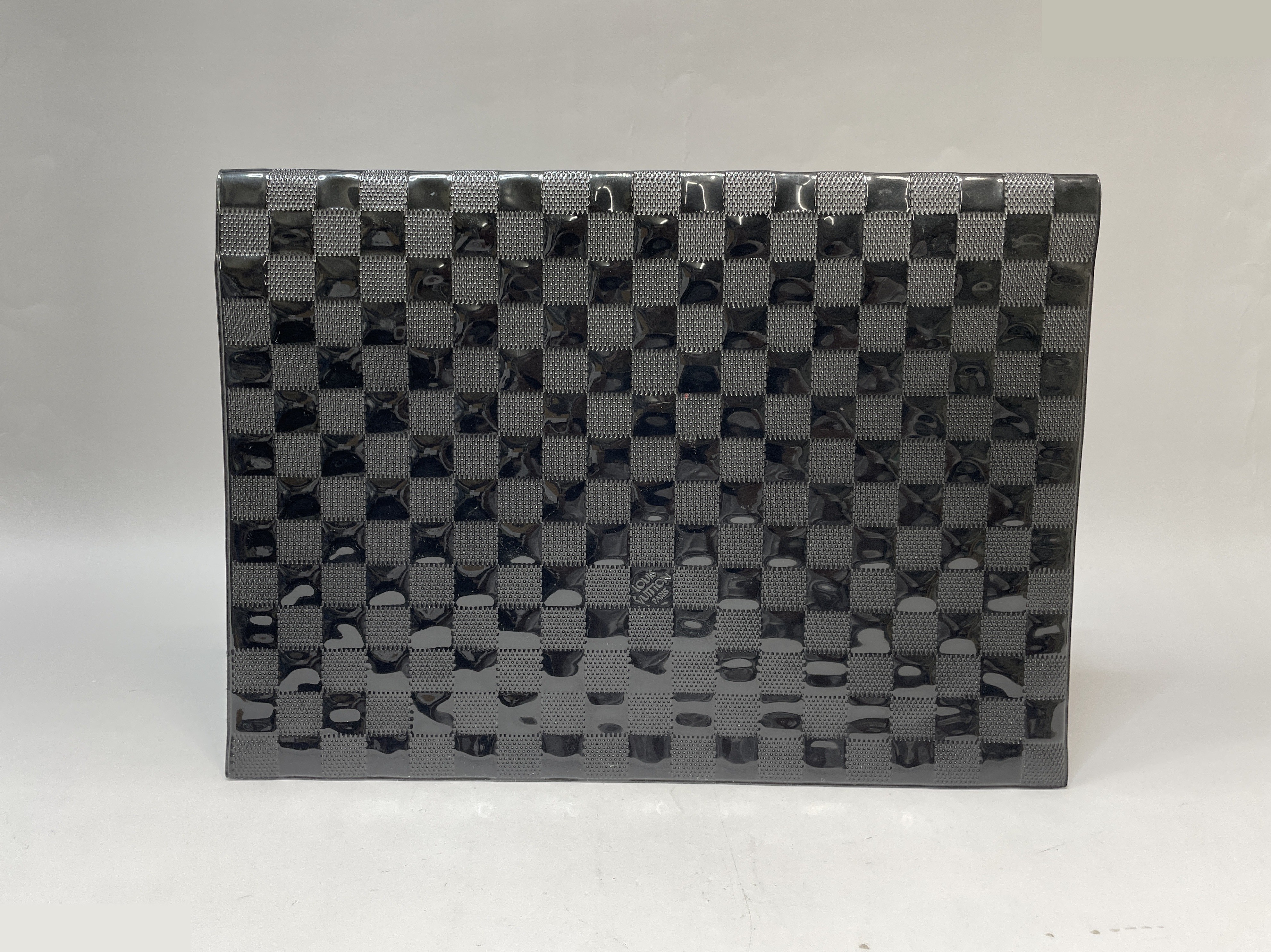 Unused, not for sale: Damier Vernis clutch bag, black. — view 2