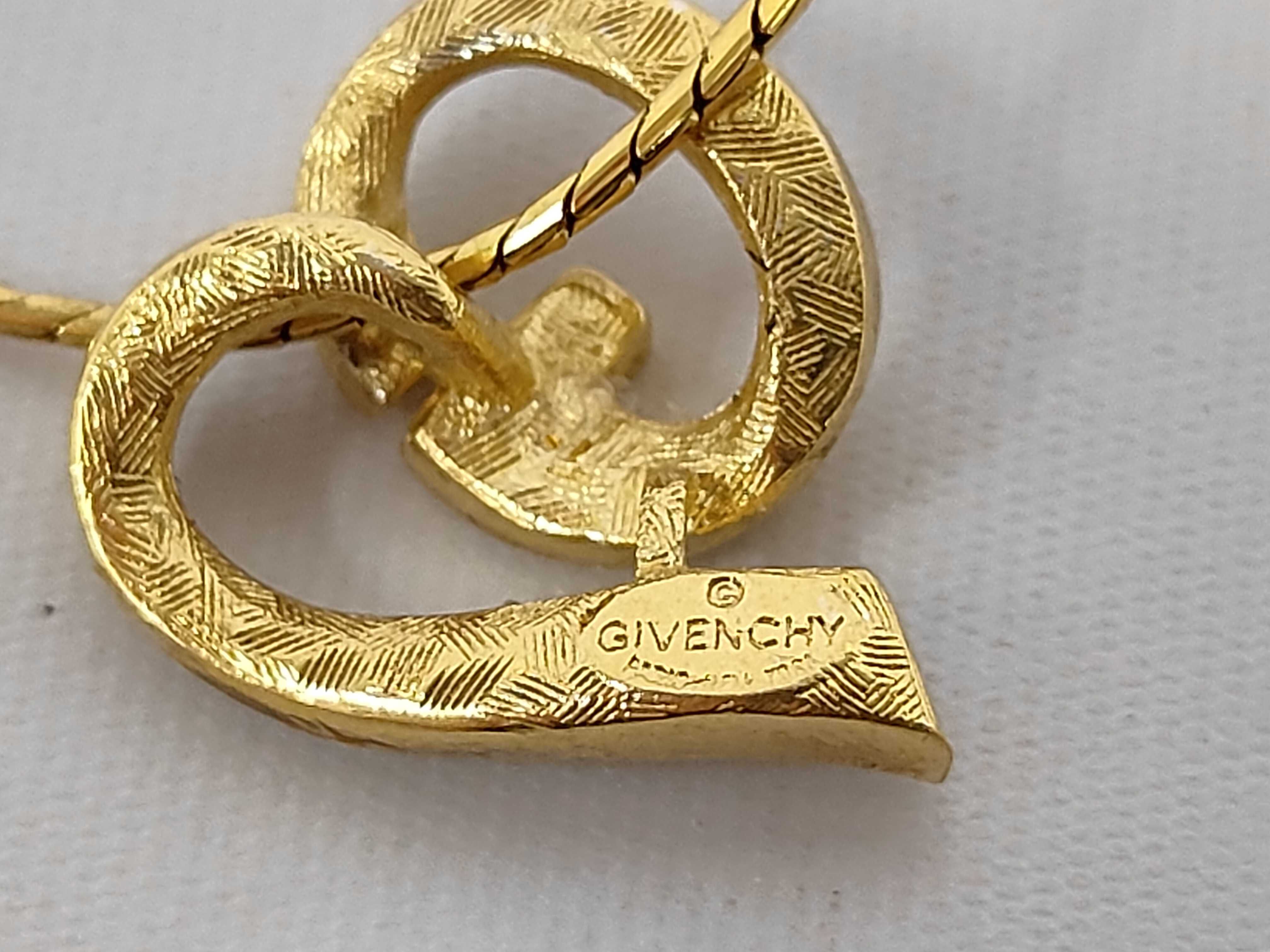 G-logo heart ribbon rhinestone gold necklace — view 3