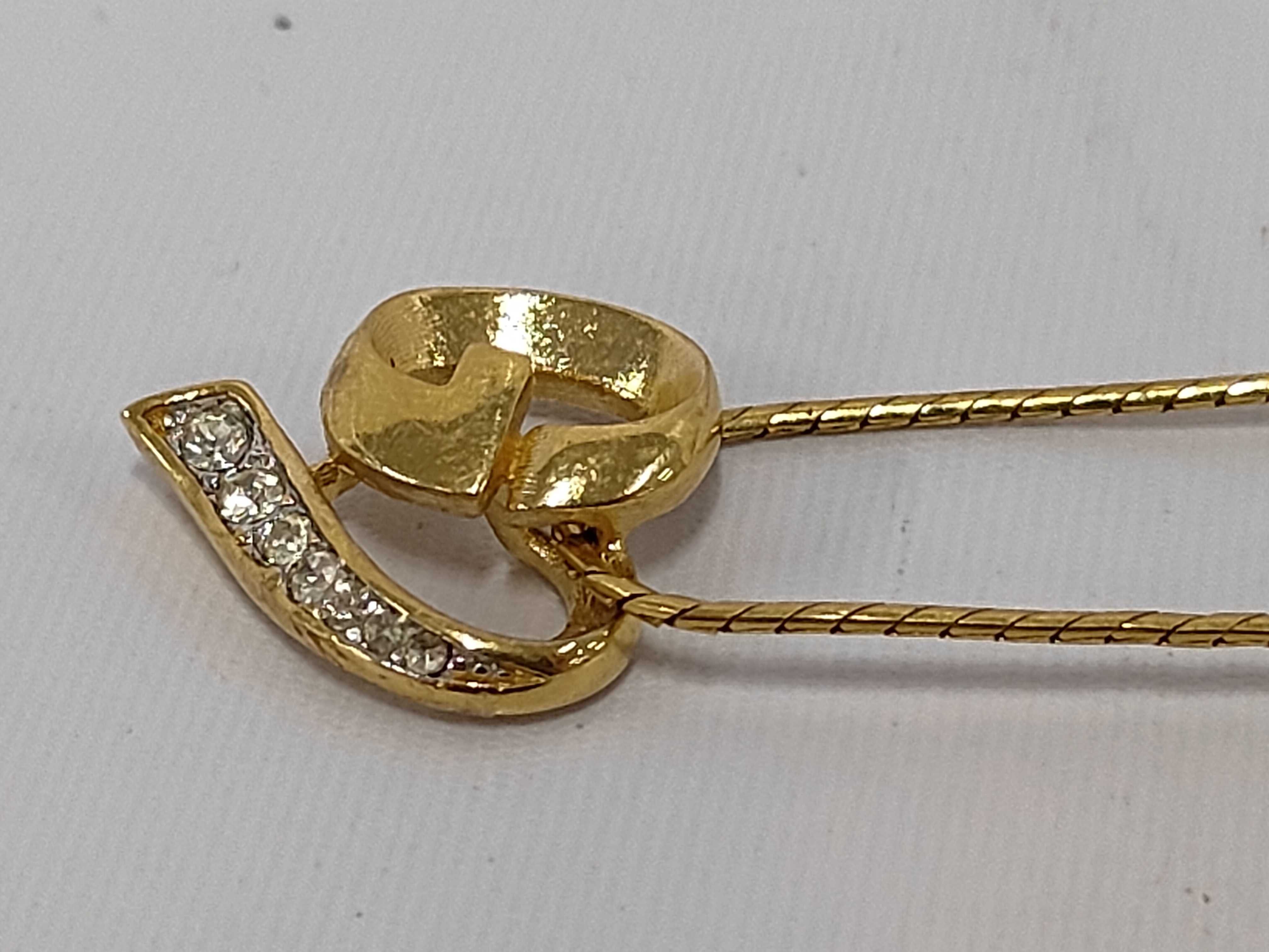 G-logo heart ribbon rhinestone gold necklace — view 4