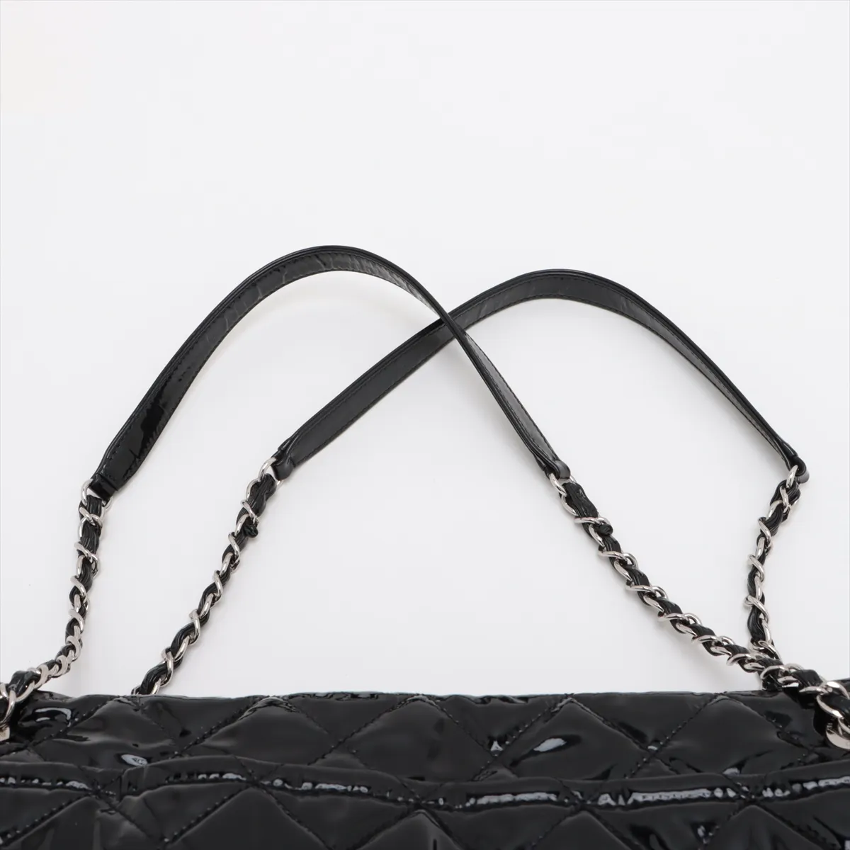 Matelasse Patent Leather Chain Tote Bag Black 16598471 No. 16 — view 6