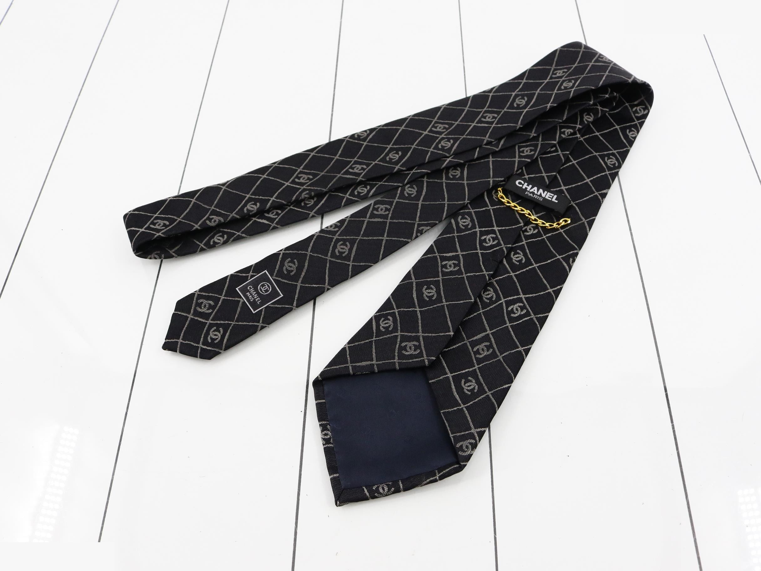 Coco Mark, Black x Gray — view 2