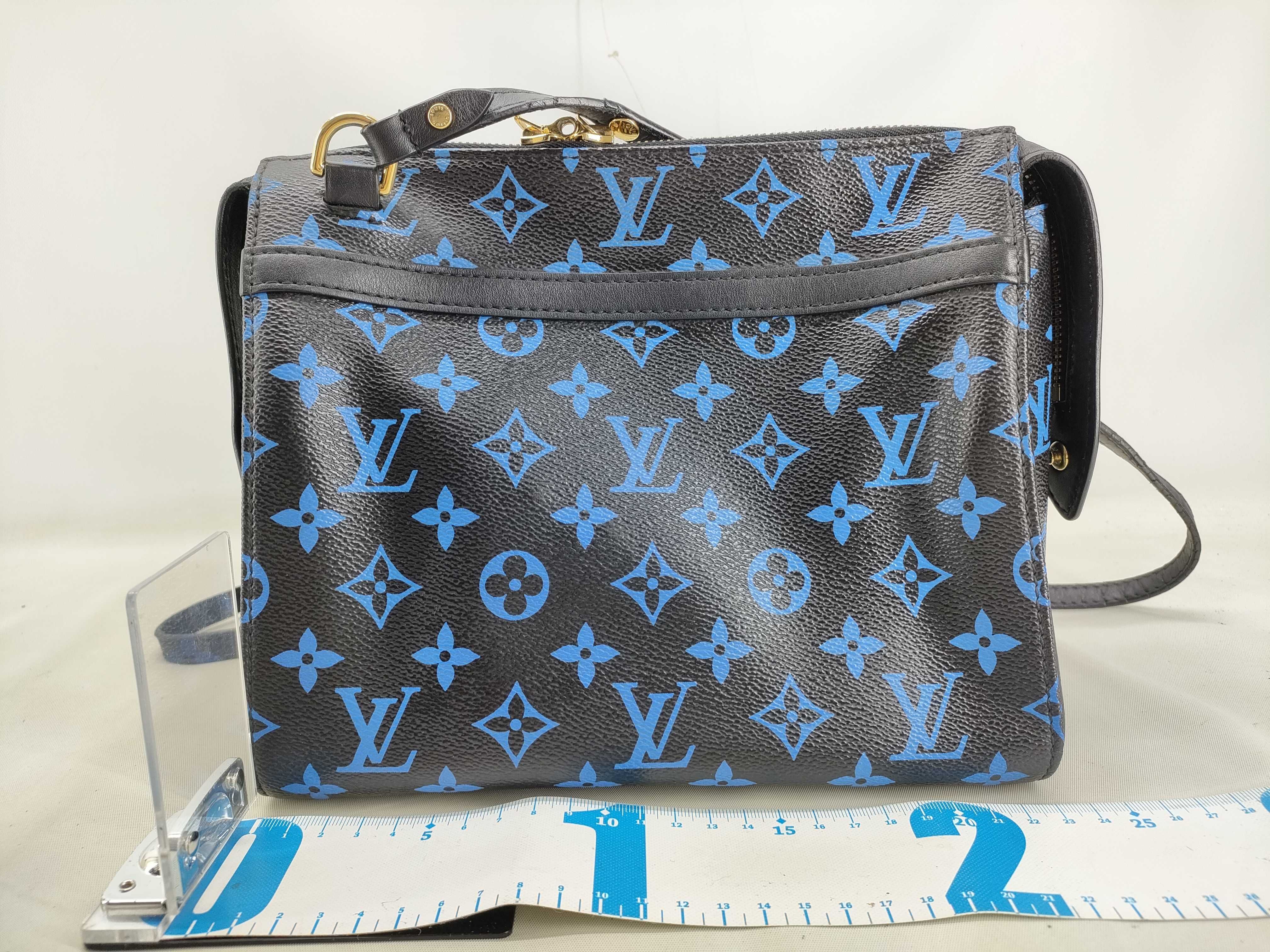 LV Monogram Speedy Amazon PM M42208 FO0136 Boston Bag with Name Tag — view 2