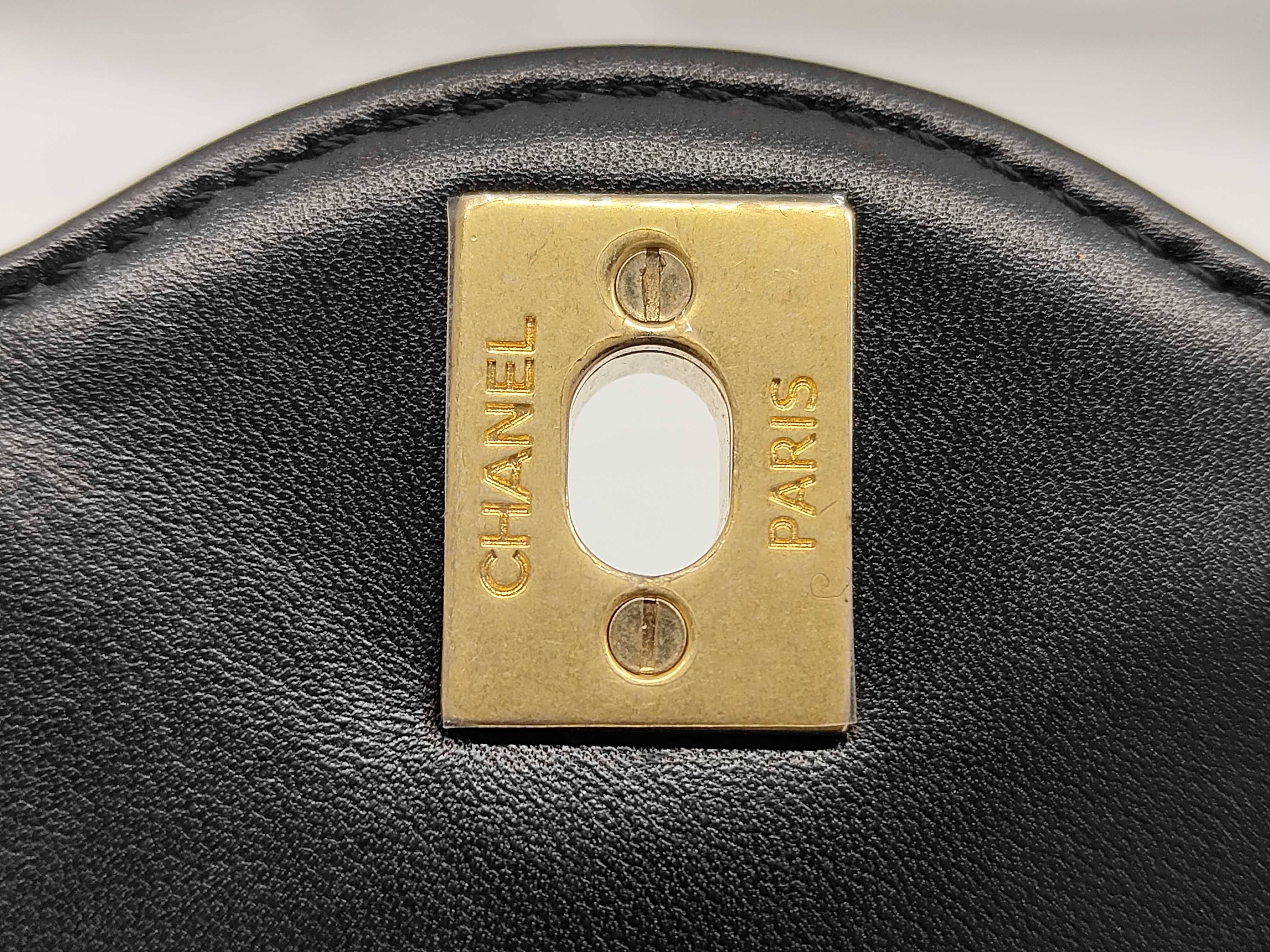 Matelassé Chain Shoulder Bag, Black x Khaki Lambskin, Bicolor, Gold Hardware. — view 10