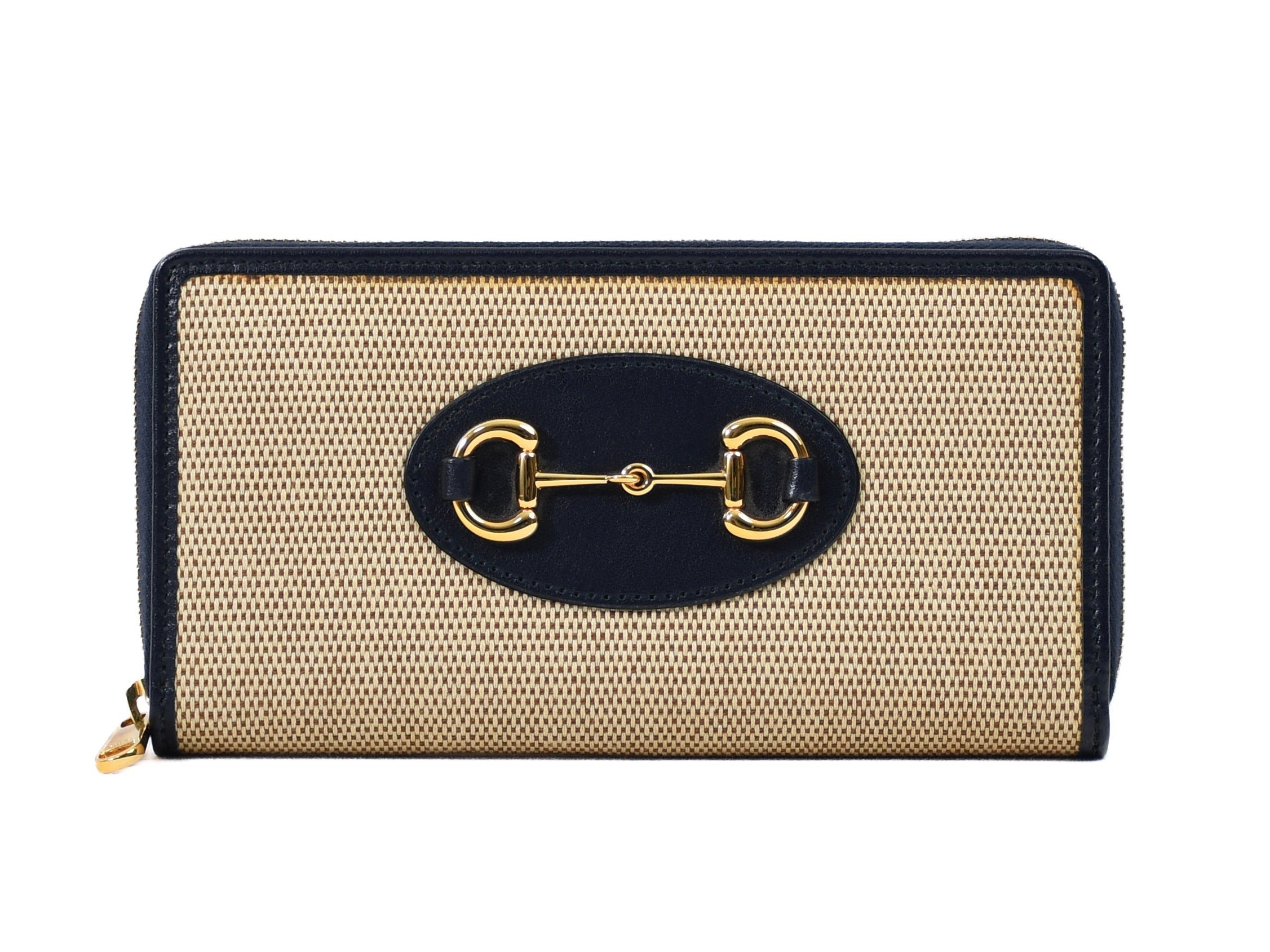 Comes with box and dust bag. Gucci Horsebit Round Zip Wallet 621889 — view 2