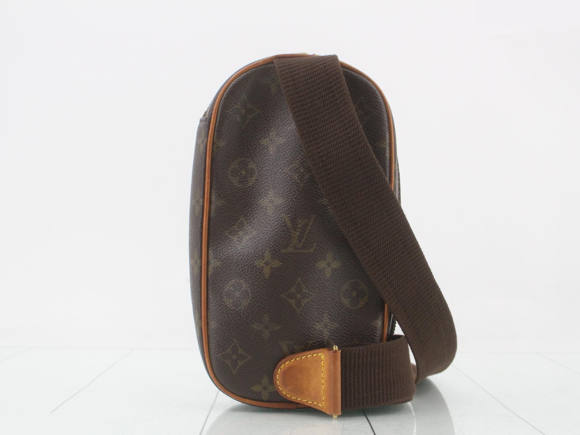 Pochette Gange — view 2
