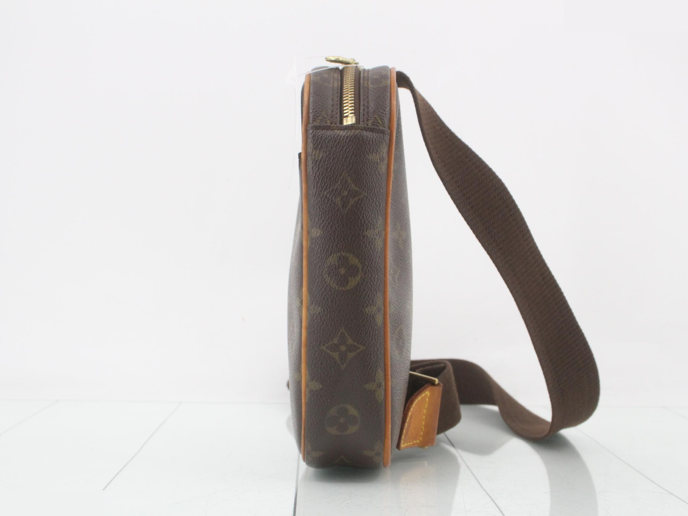 Pochette Gange — view 3