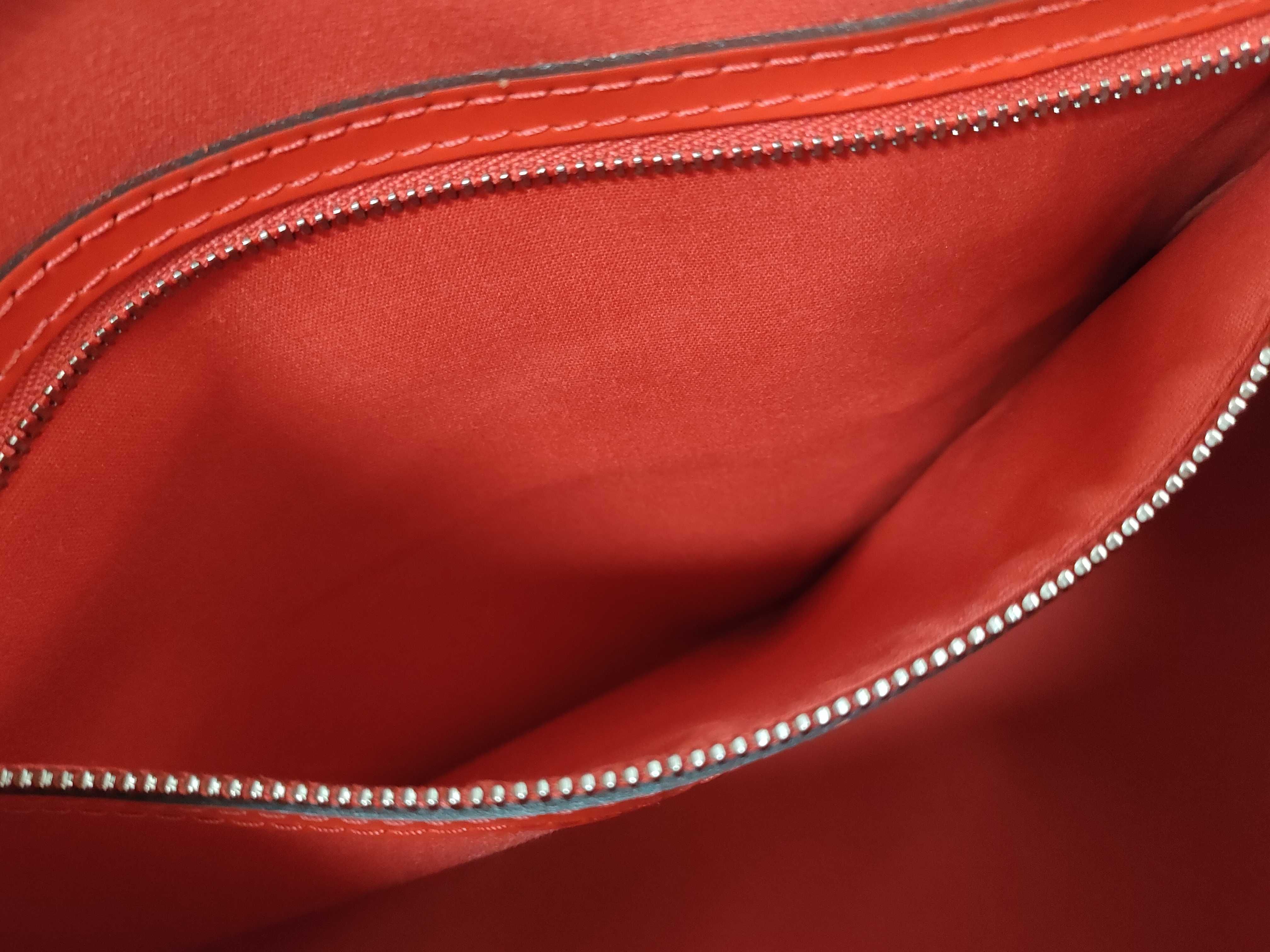 Epi Leather Shoulder Bag Handbag — view 14