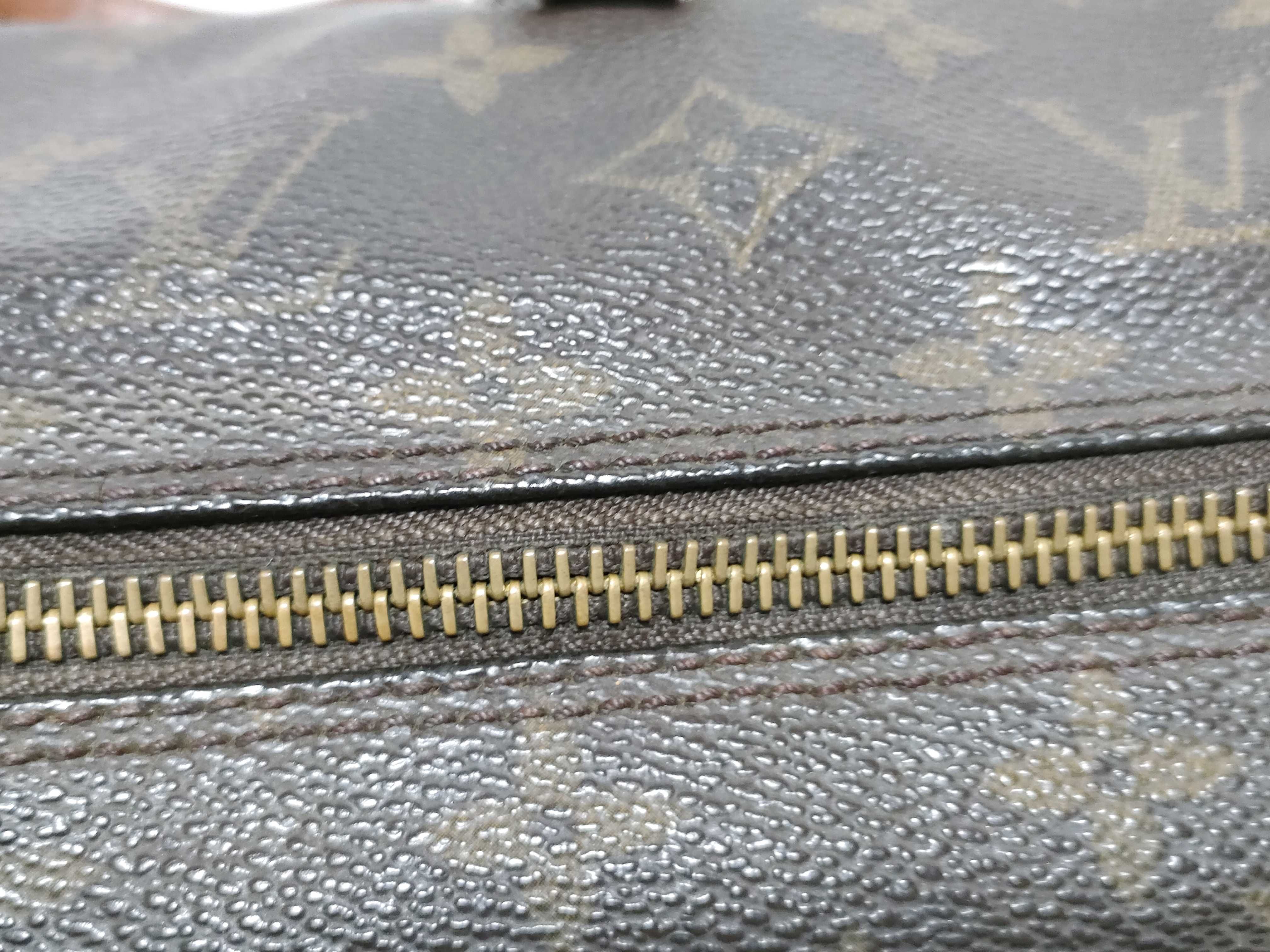 Monogram Louis Vuitton Papillon 30 Handbag with Pouch — view 6