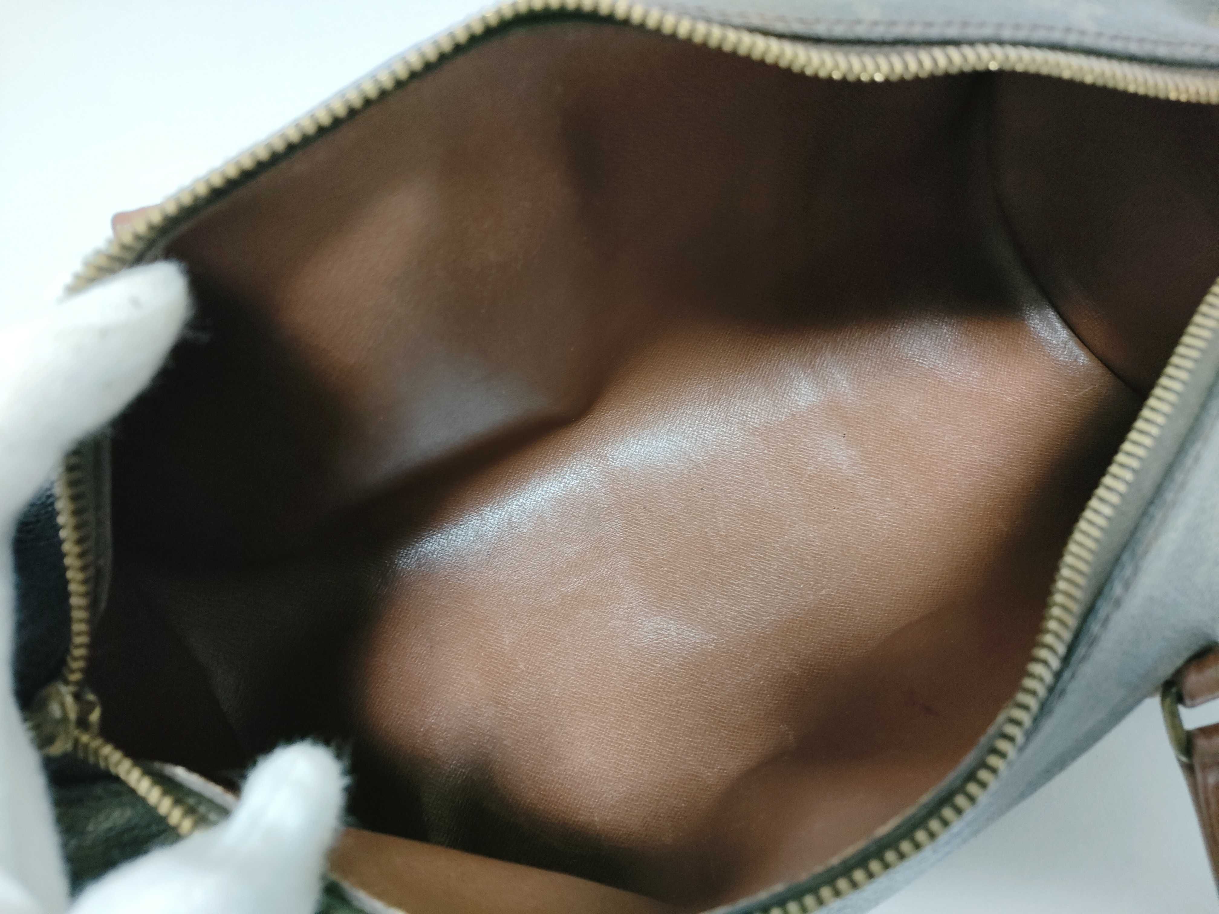 Monogram Louis Vuitton Papillon 30 Handbag with Pouch — view 10