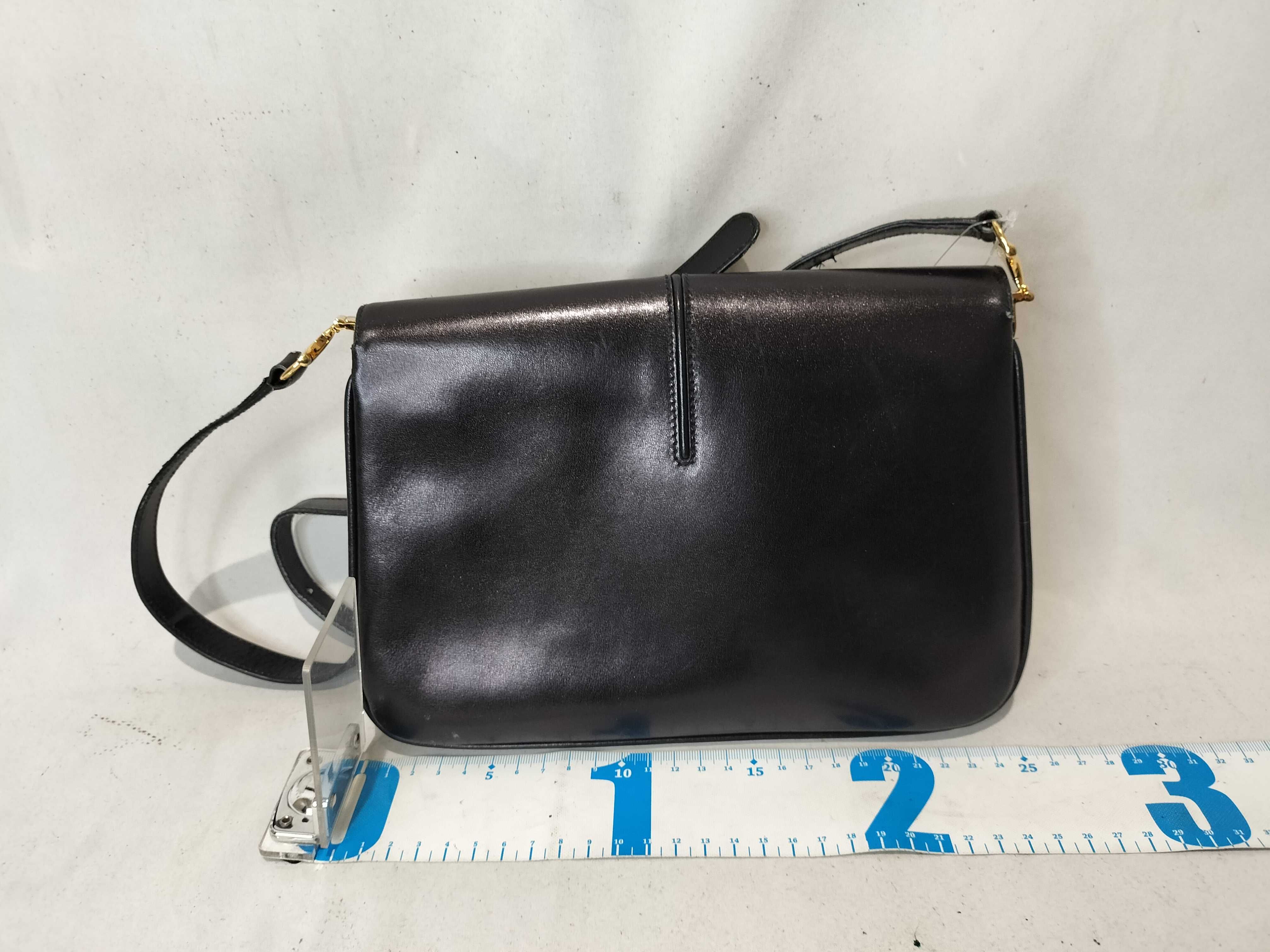 Old Leather Shoulder Bag 53.001.3391 Shoulder Bag — view 3