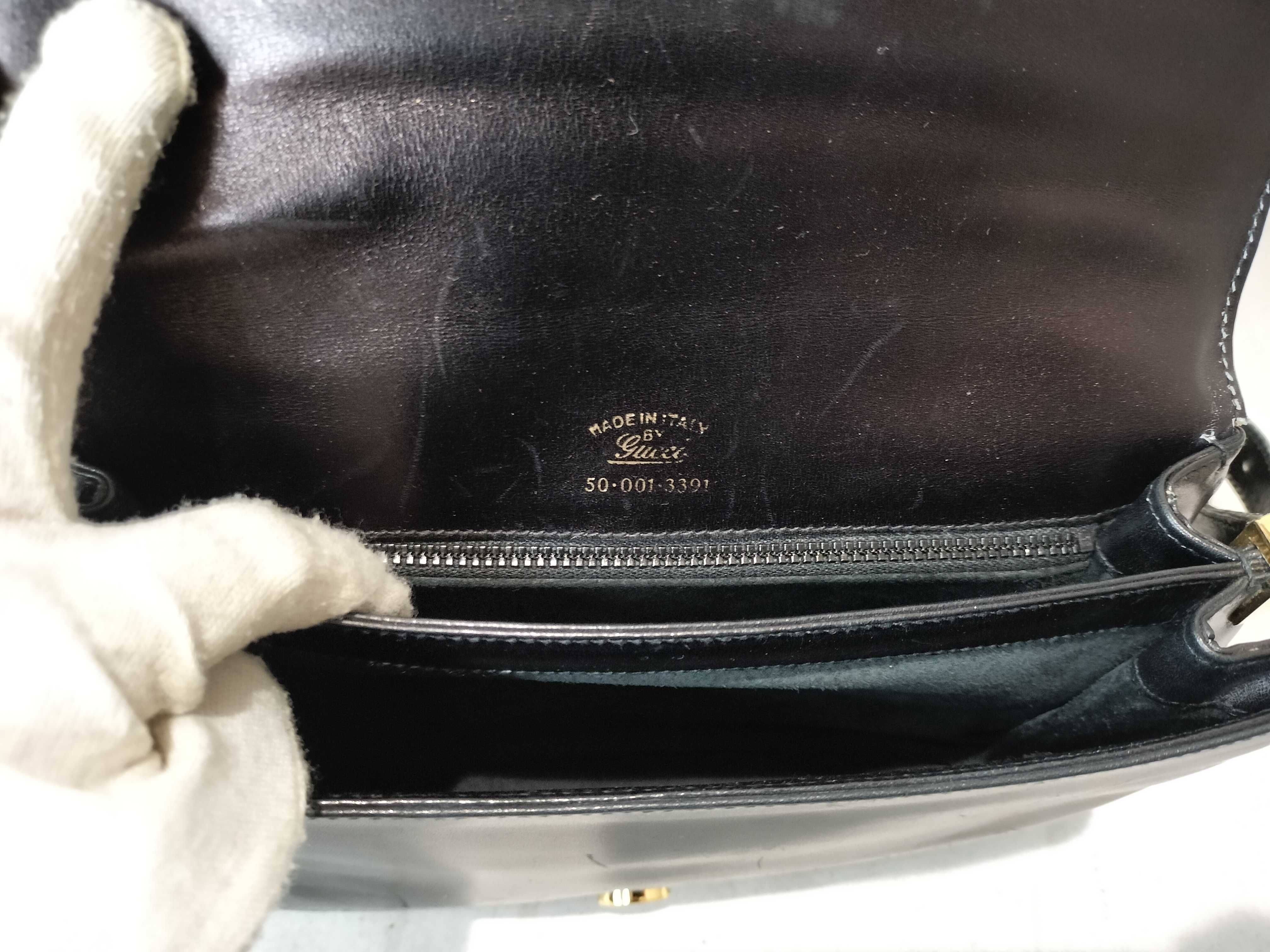 Old Leather Shoulder Bag 53.001.3391 Shoulder Bag — view 10