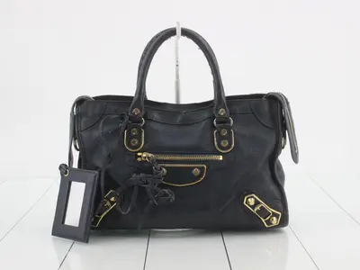 Classic handbag