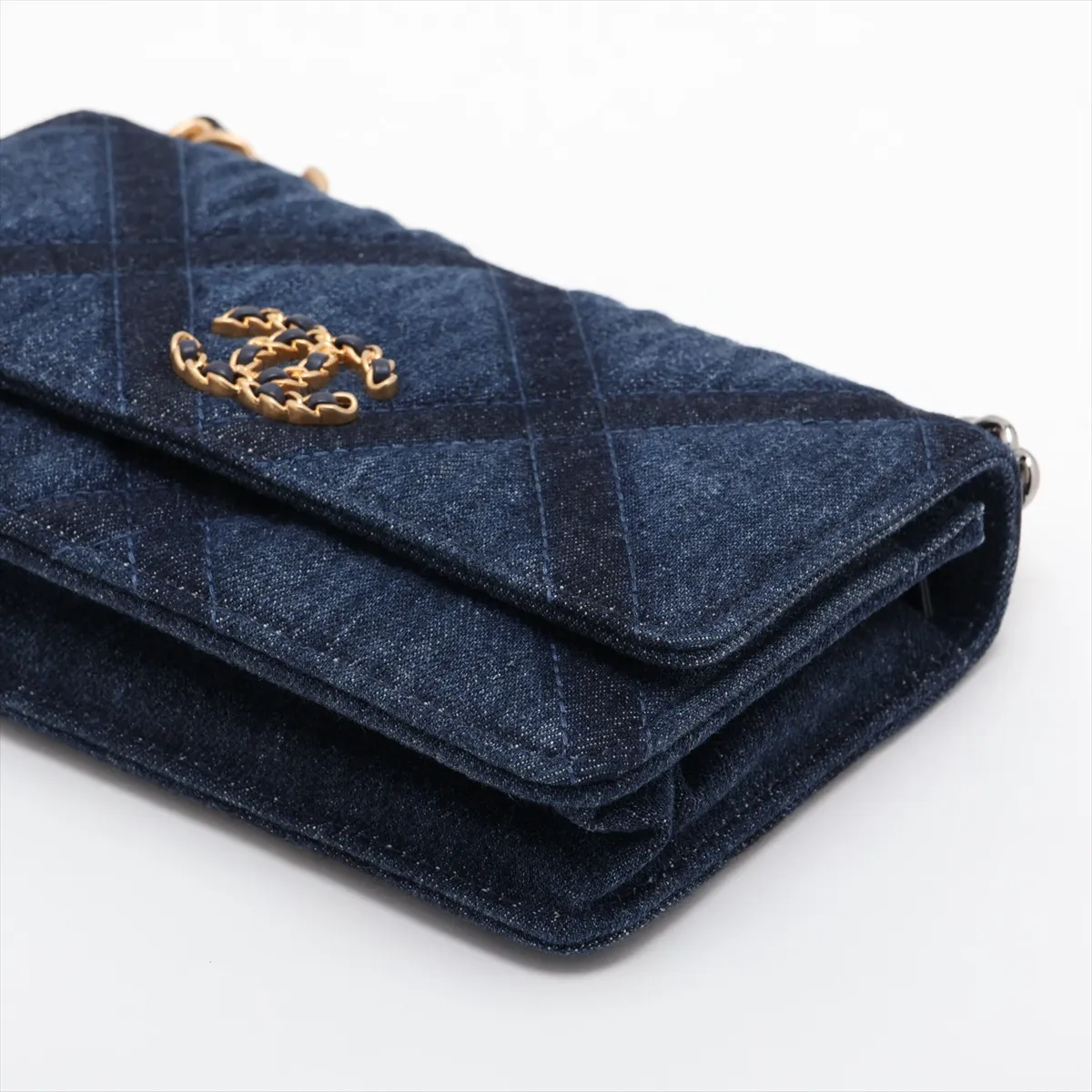 19 Denim Chain Wallet Blue Gold x Silver Hardware U88P0HGH Random Serial Number — view 3