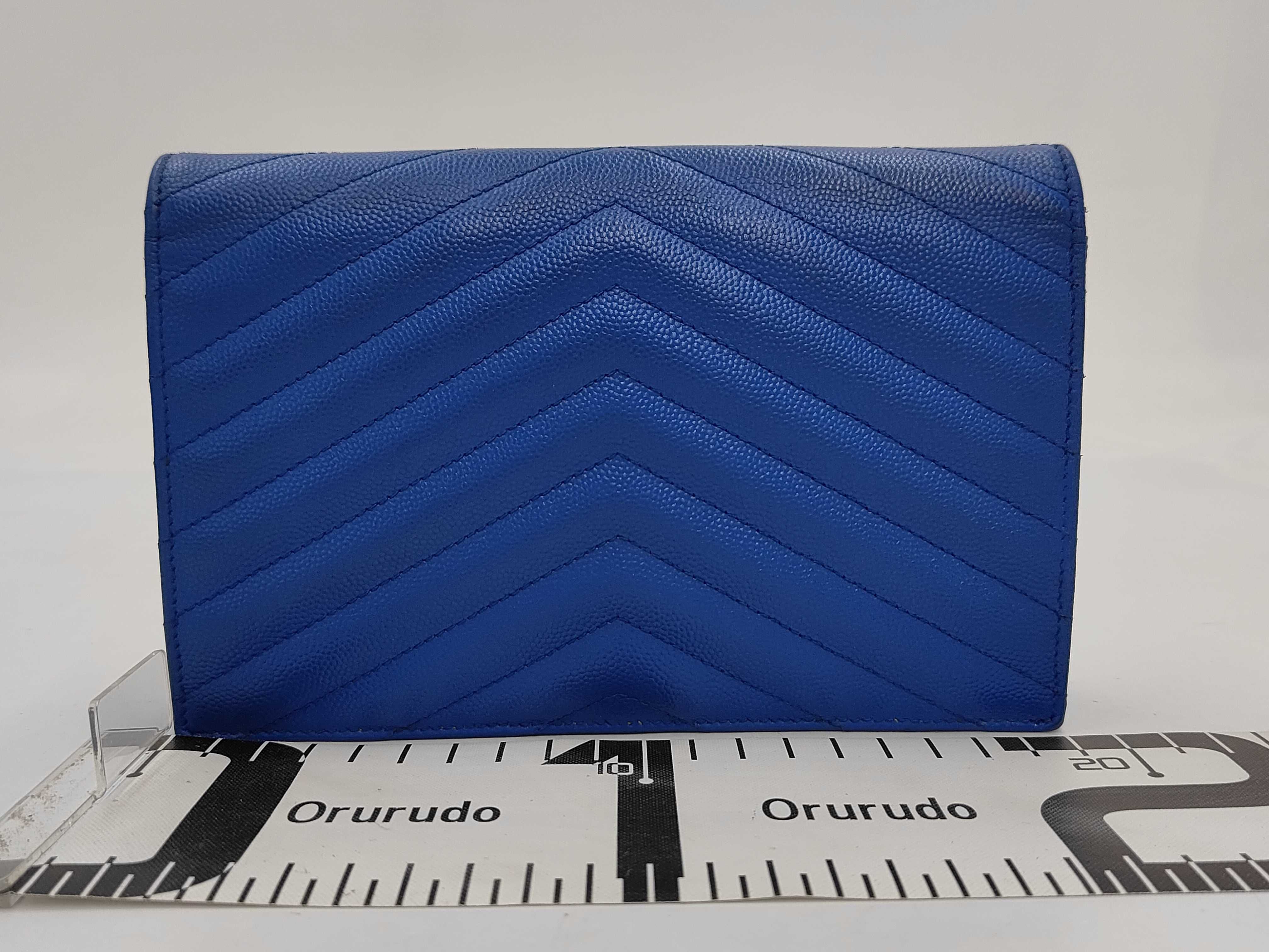 Chain Wallet Shoulder Bag — view 2
