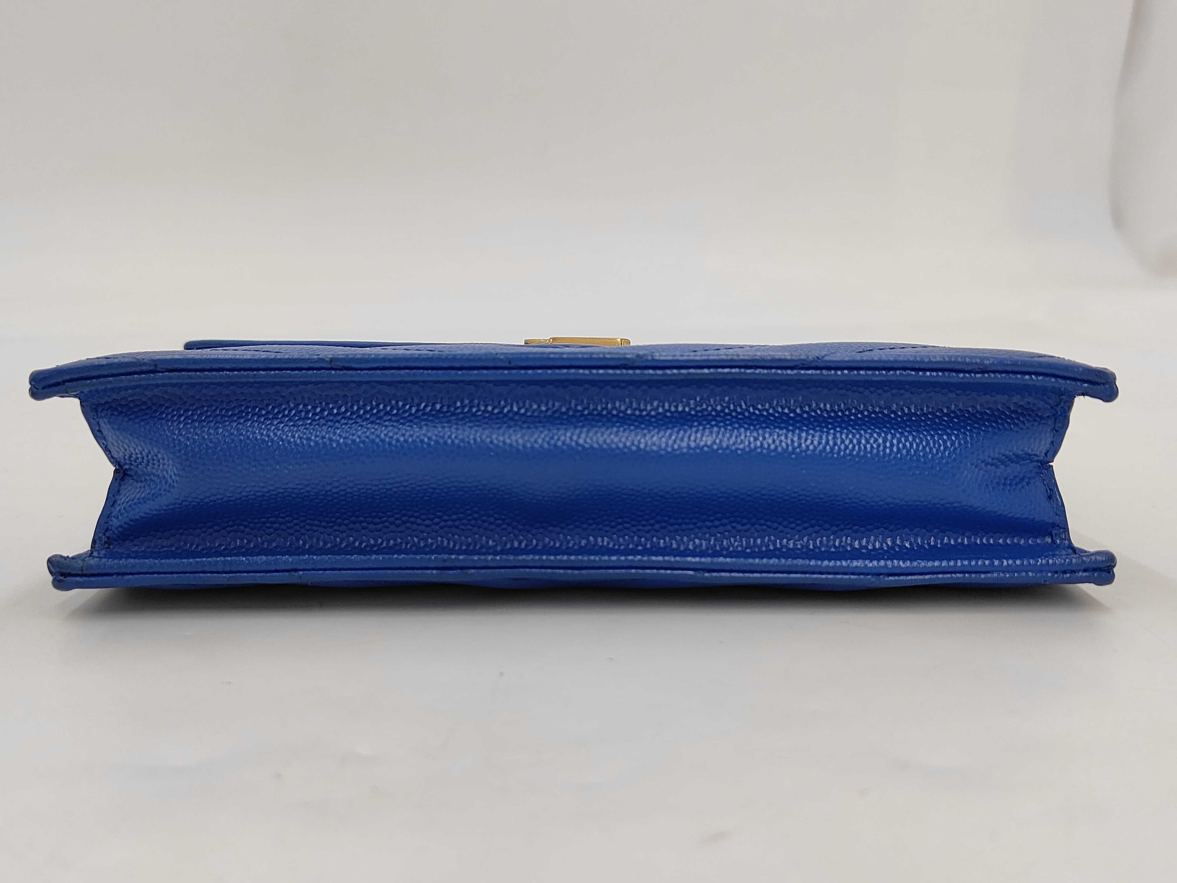 Chain Wallet Shoulder Bag — view 3