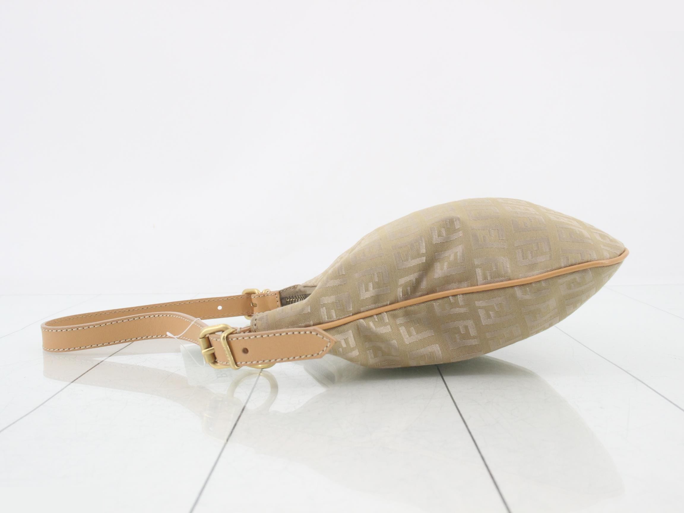 Zucchino Shoulder Bag, Canvas/Leather, Beige — view 4