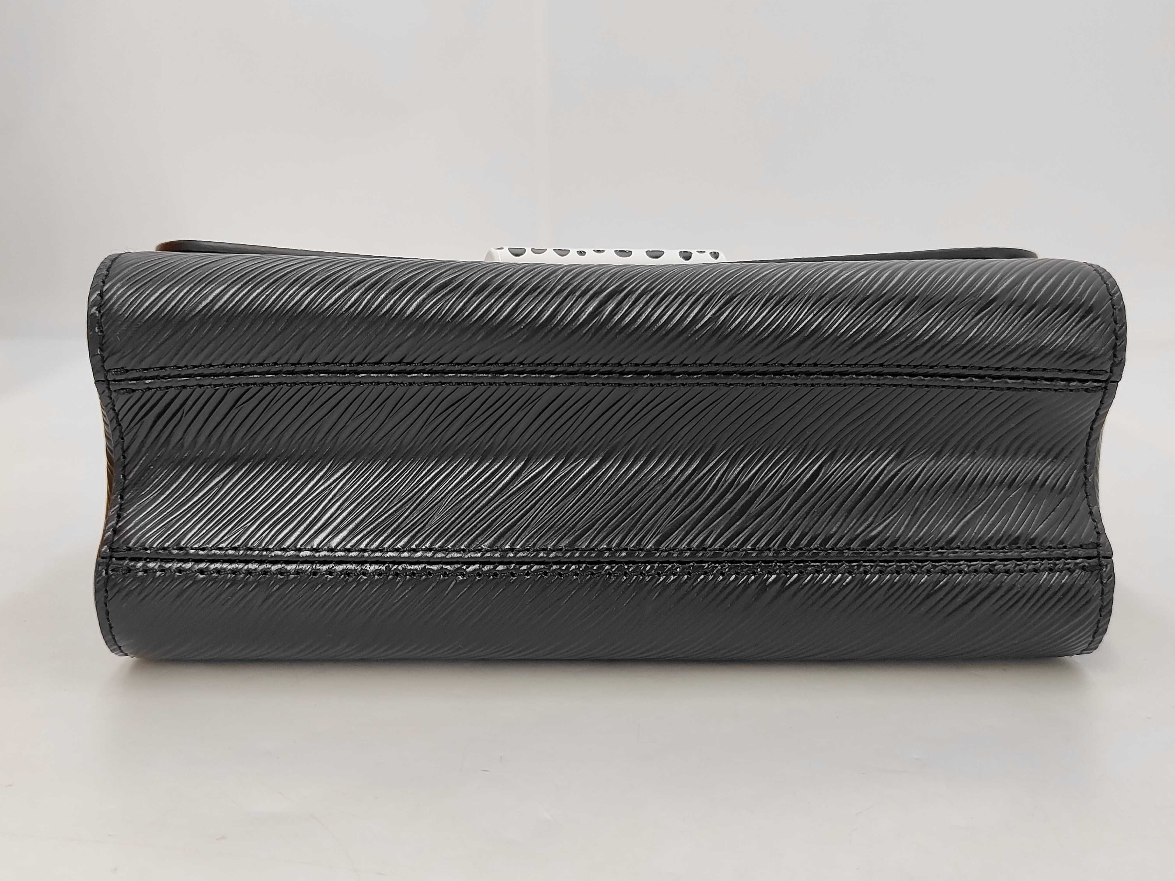 Epi Yayoi Kusama Twist Chain Shoulder Bag — view 4