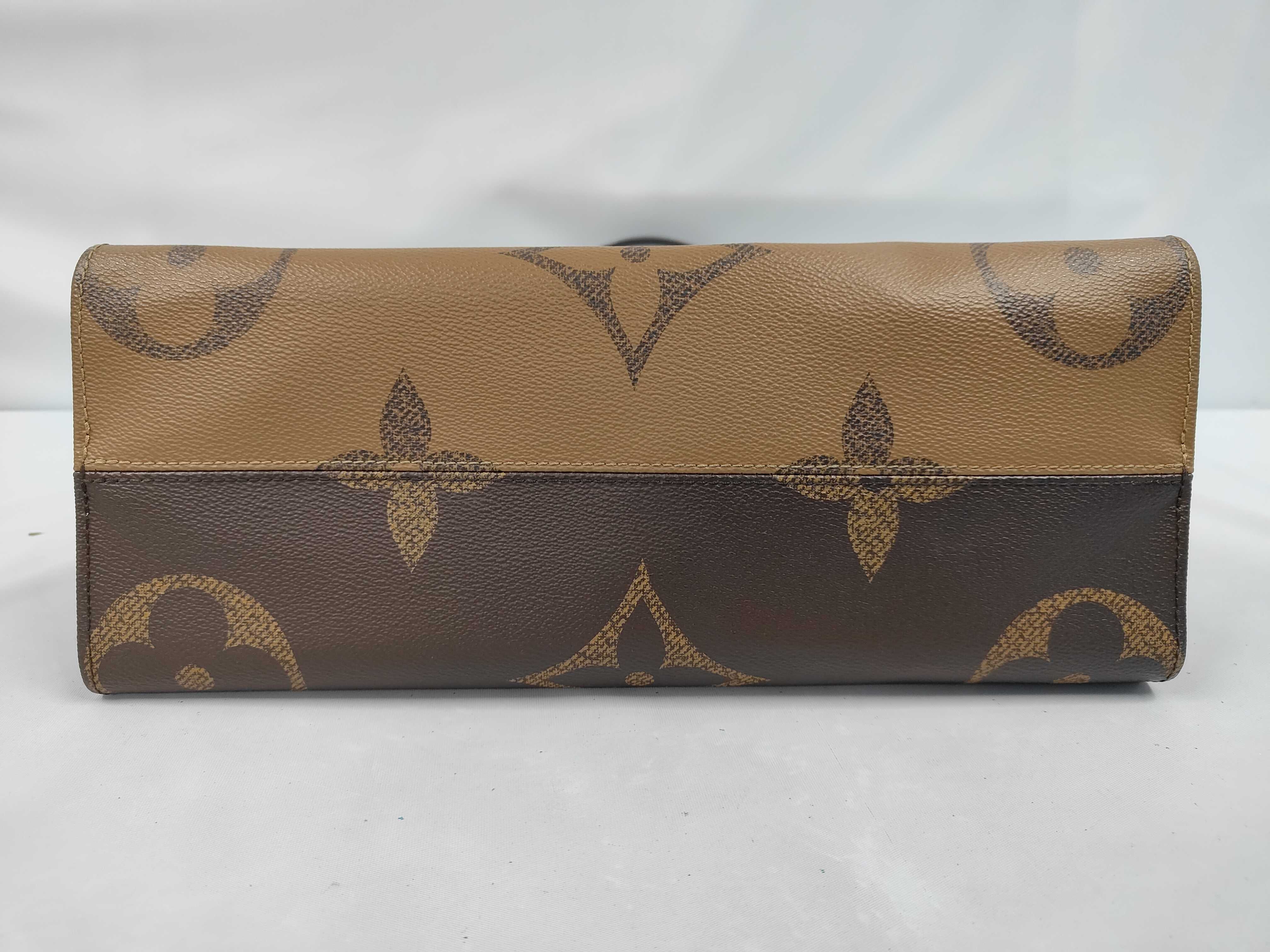 Monogram M45321 OnTheGo MM Tote Bag — view 3