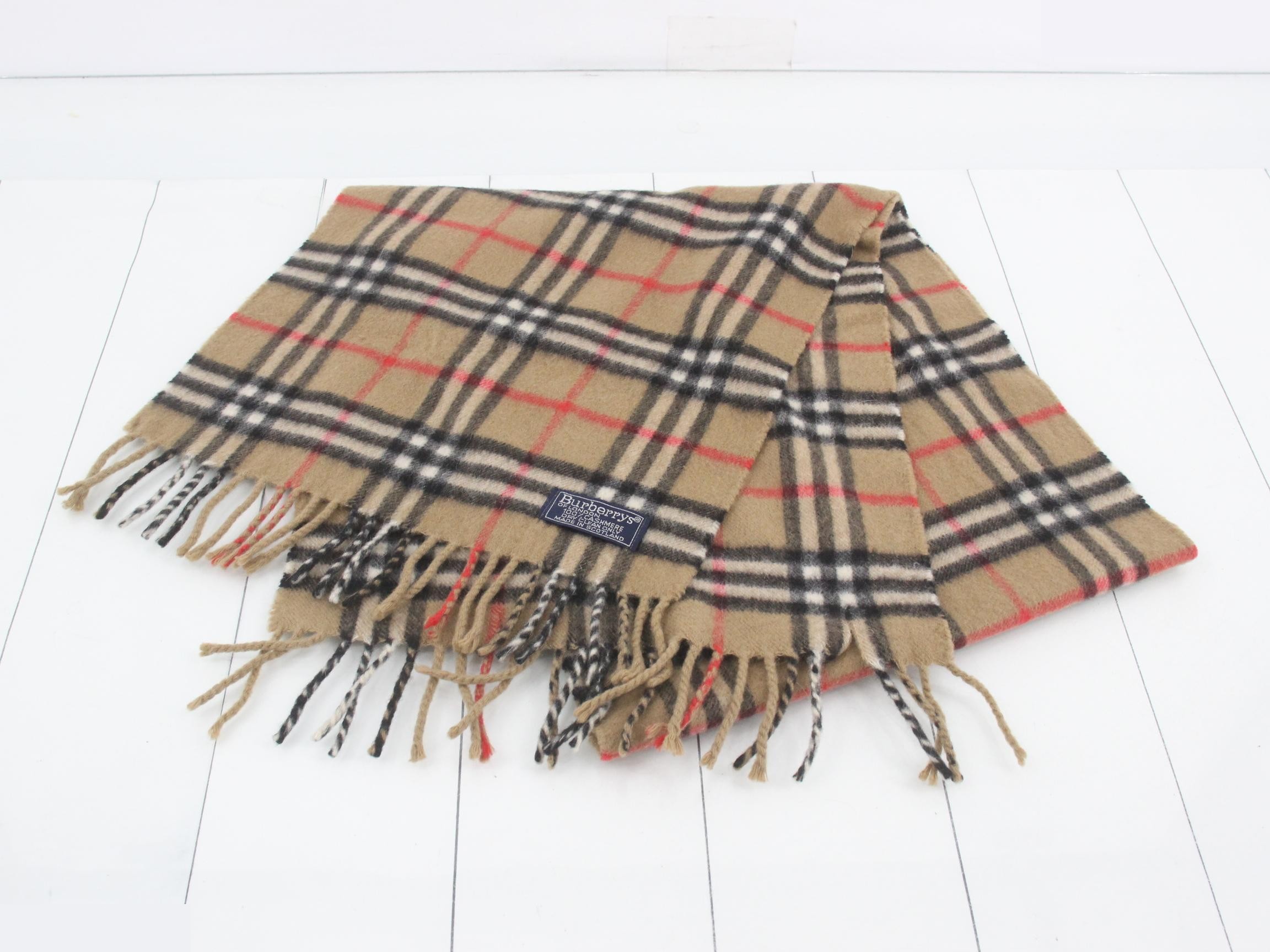 Other lines: Small items, accessories, and scarves — view 2