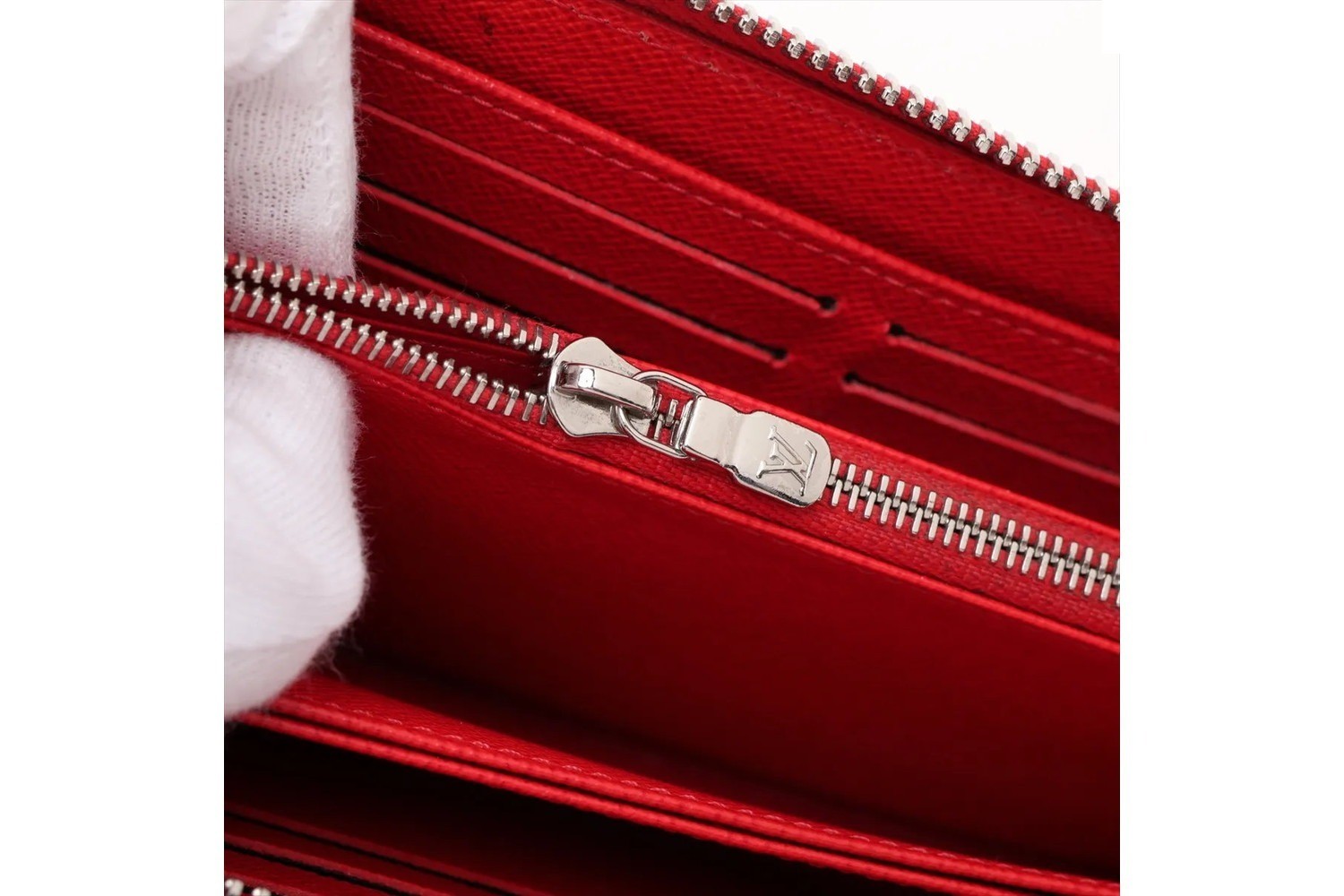 Epi Zippy Wallet M61859 Leather Long Wallet — view 9