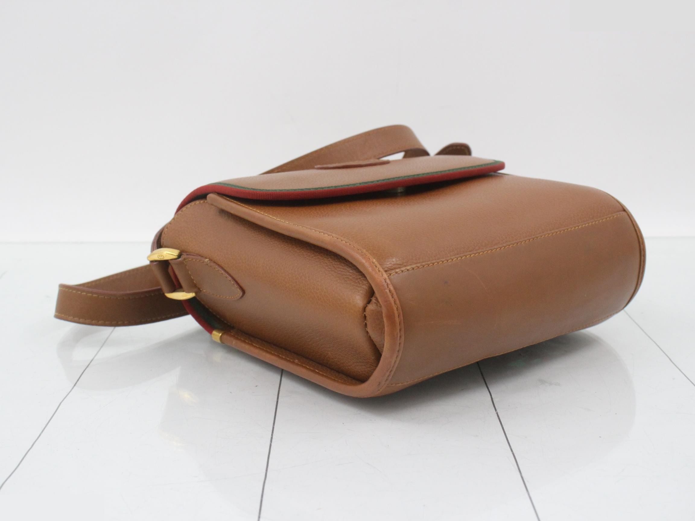 Old Gucci Interlocking Shoulder Bag — view 5