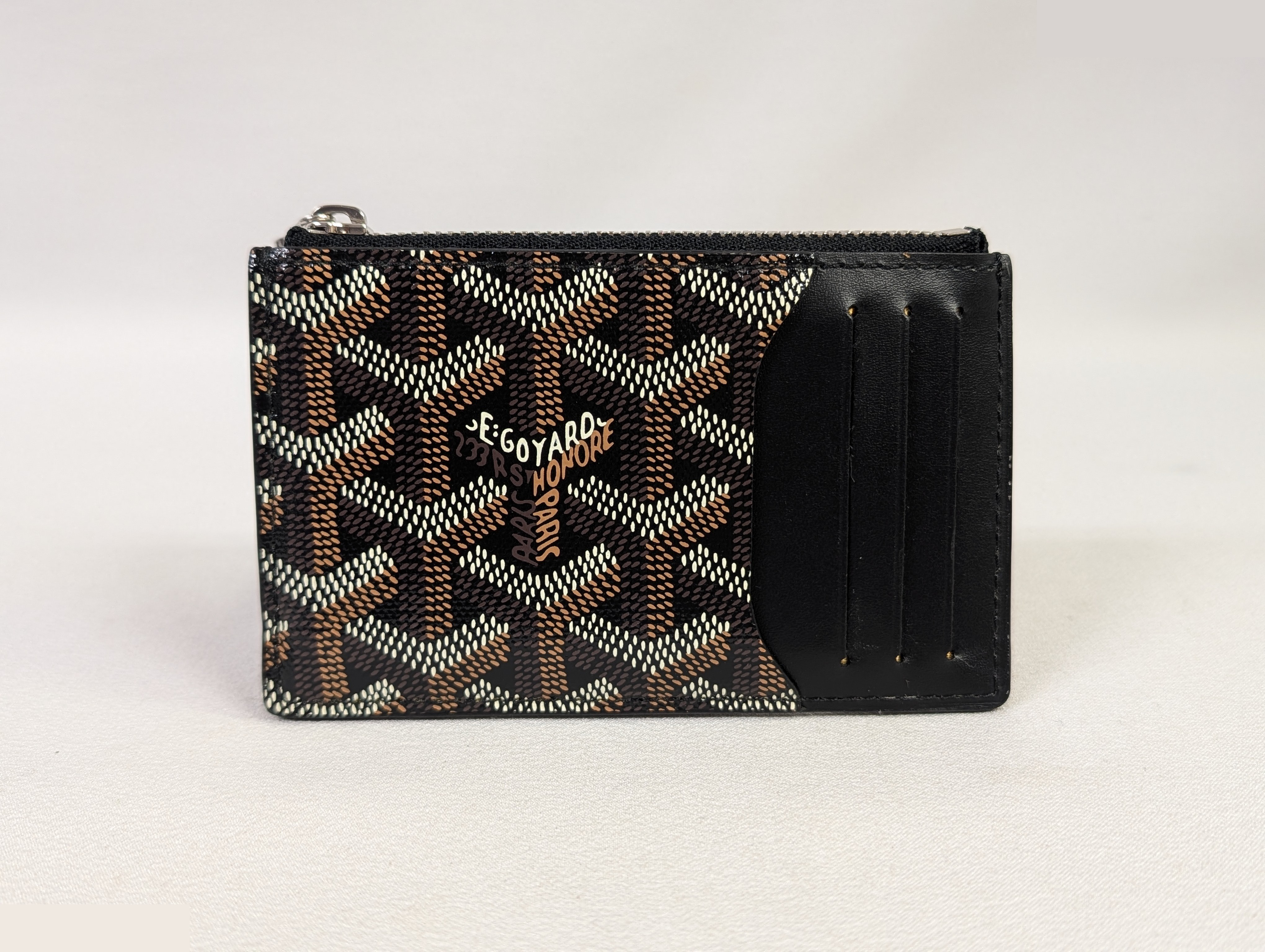 Fragment case, card case, coin case — view 2