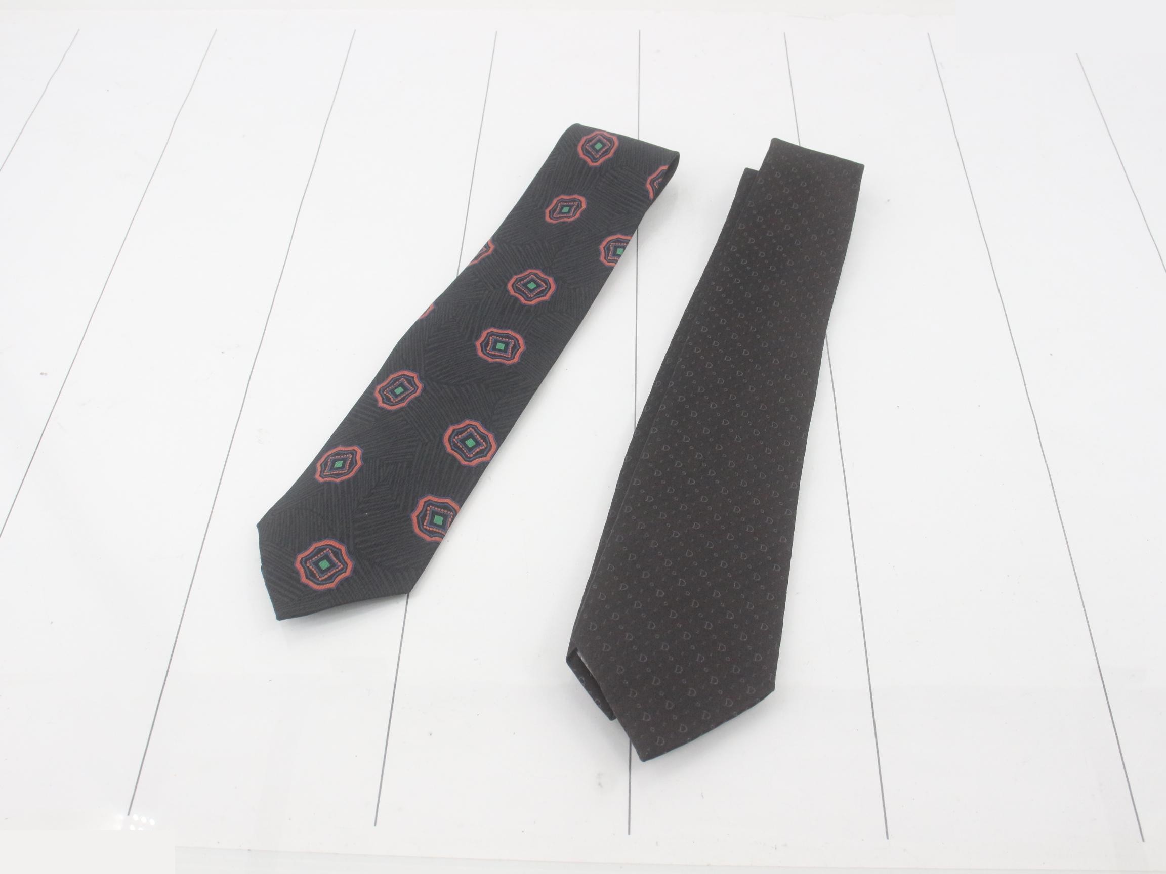 Four ties — view 3
