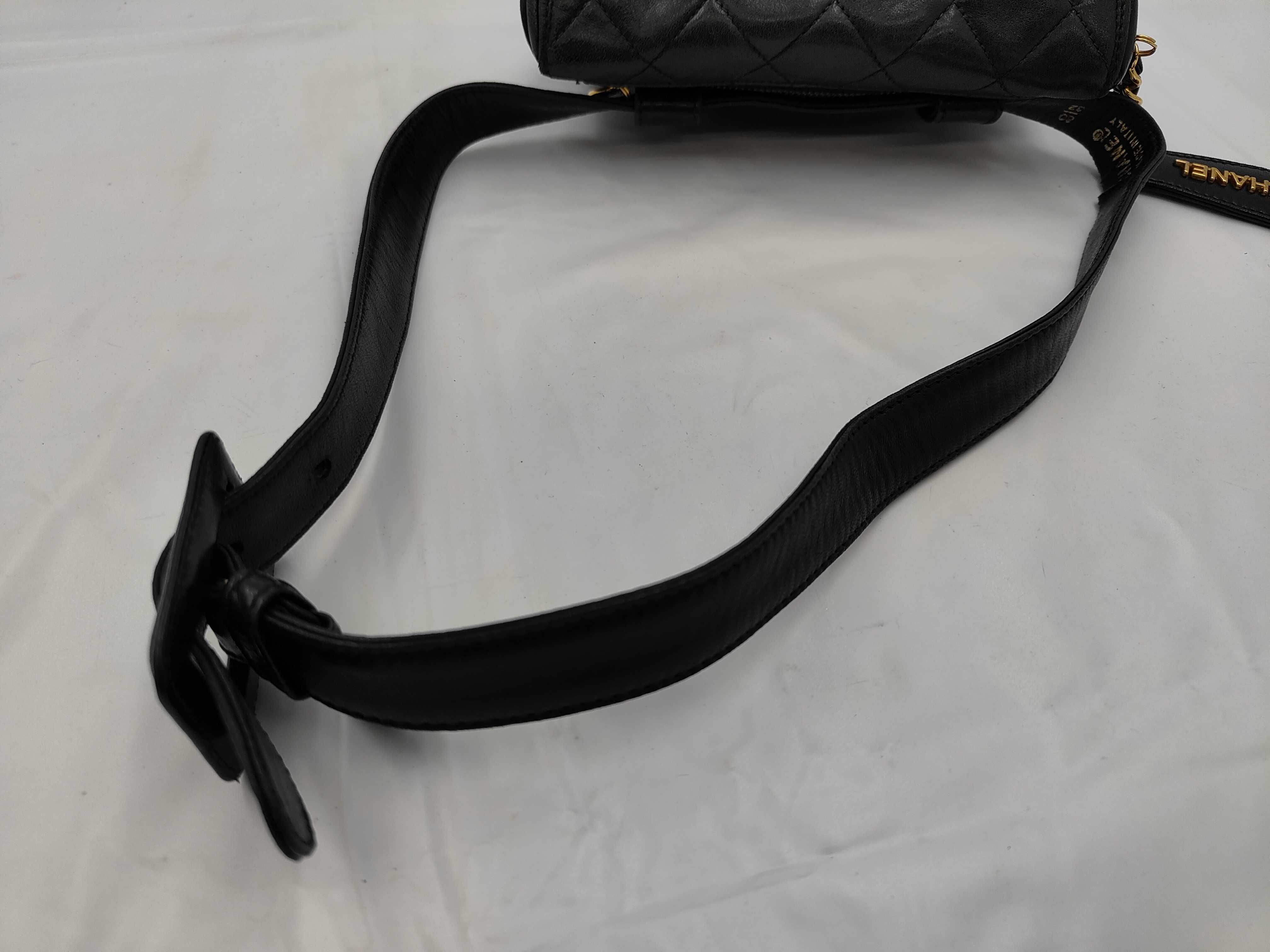 Matelassé Waist Bag, Lambskin, Gold Hardware, Black, 3825540 — view 3