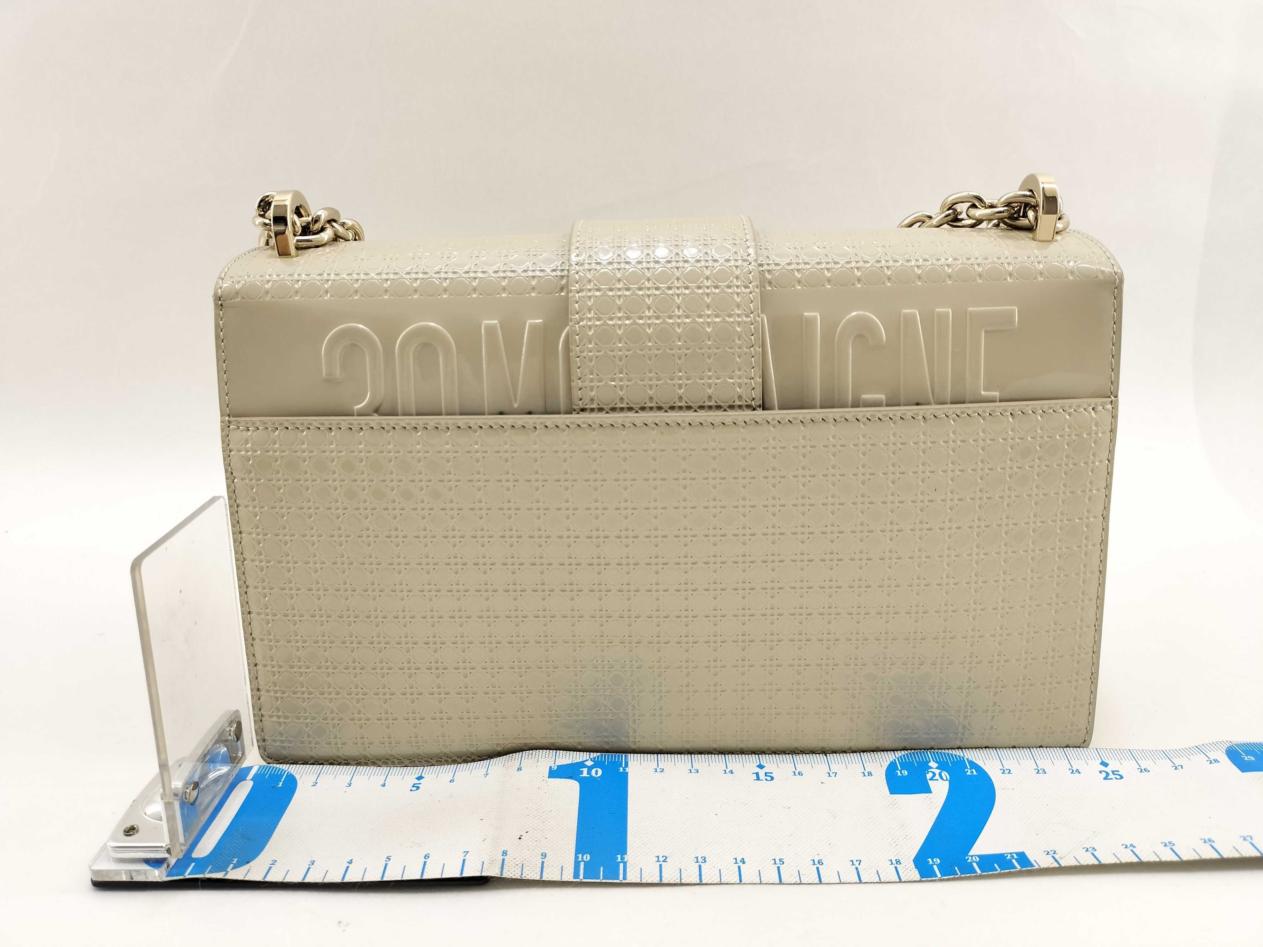30 Montaigne Chain Shoulder Bag — view 2