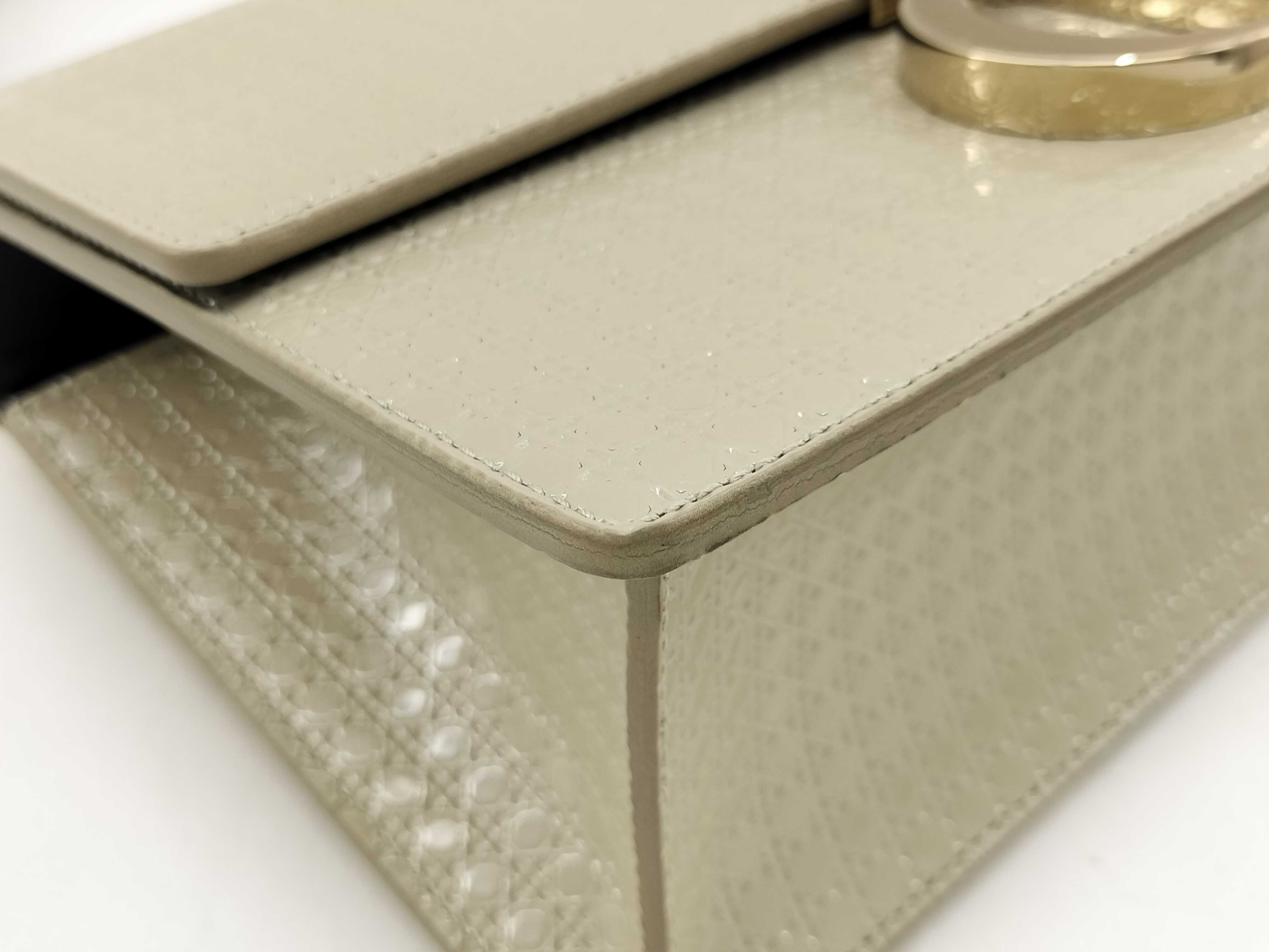 30 Montaigne Chain Shoulder Bag — view 4