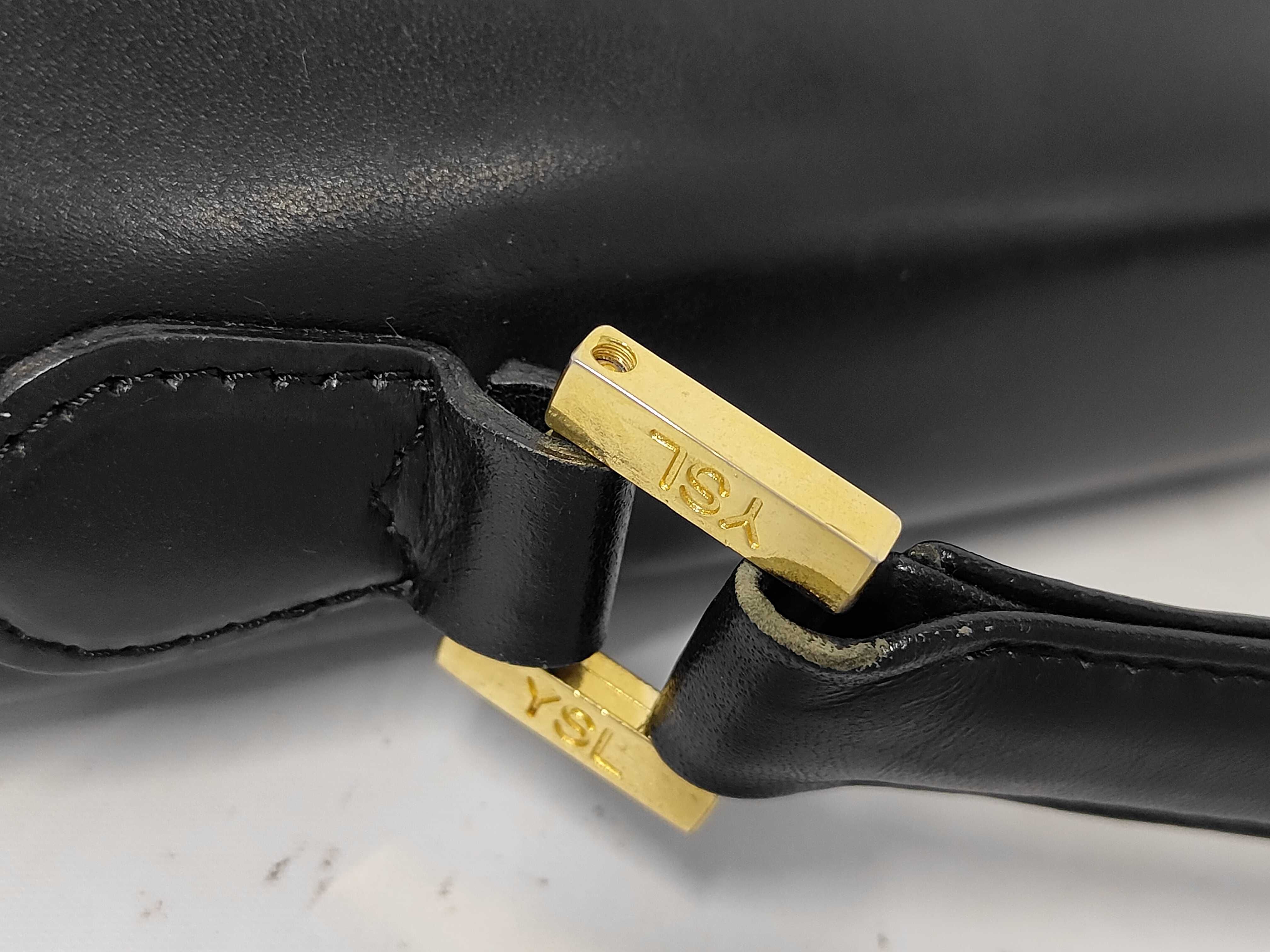 logo charm handbag, black handbag — view 5