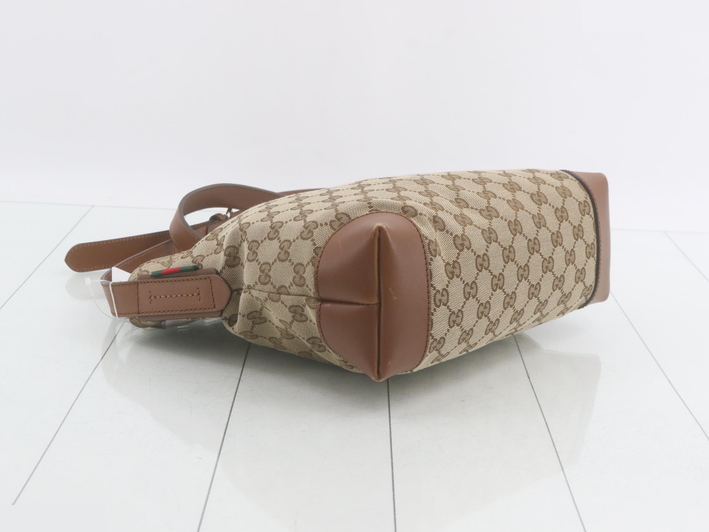 GG Canvas Shoulder Bag — view 5