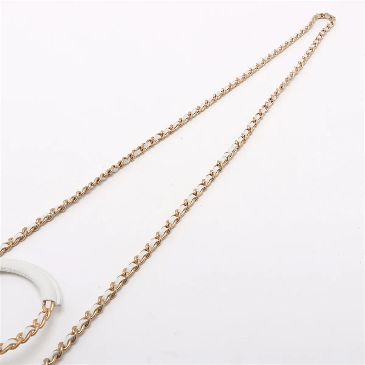 Matelasse caviar skin chain shoulder bag phone case white gold hardware — view 7
