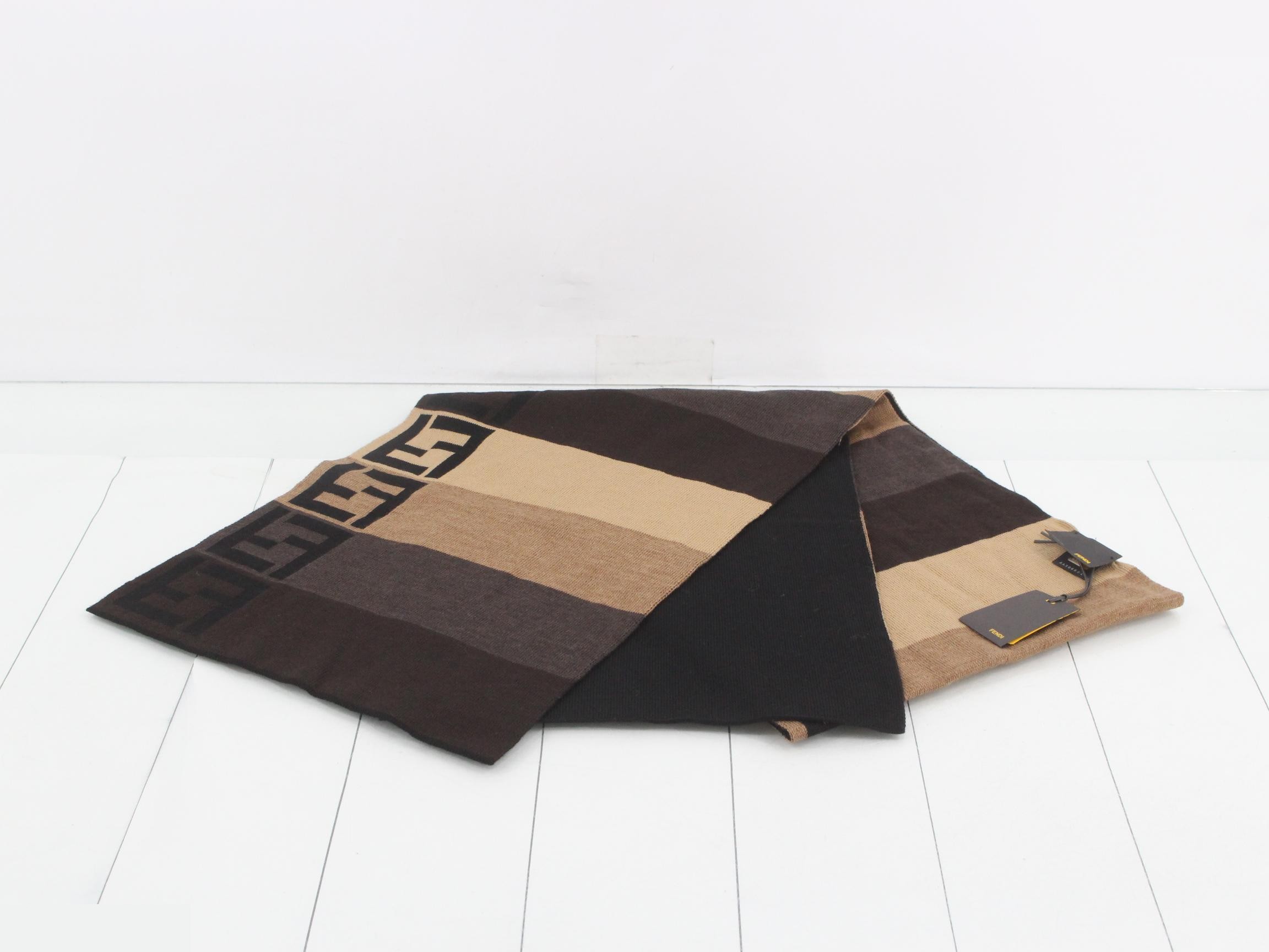 muffler — view 2