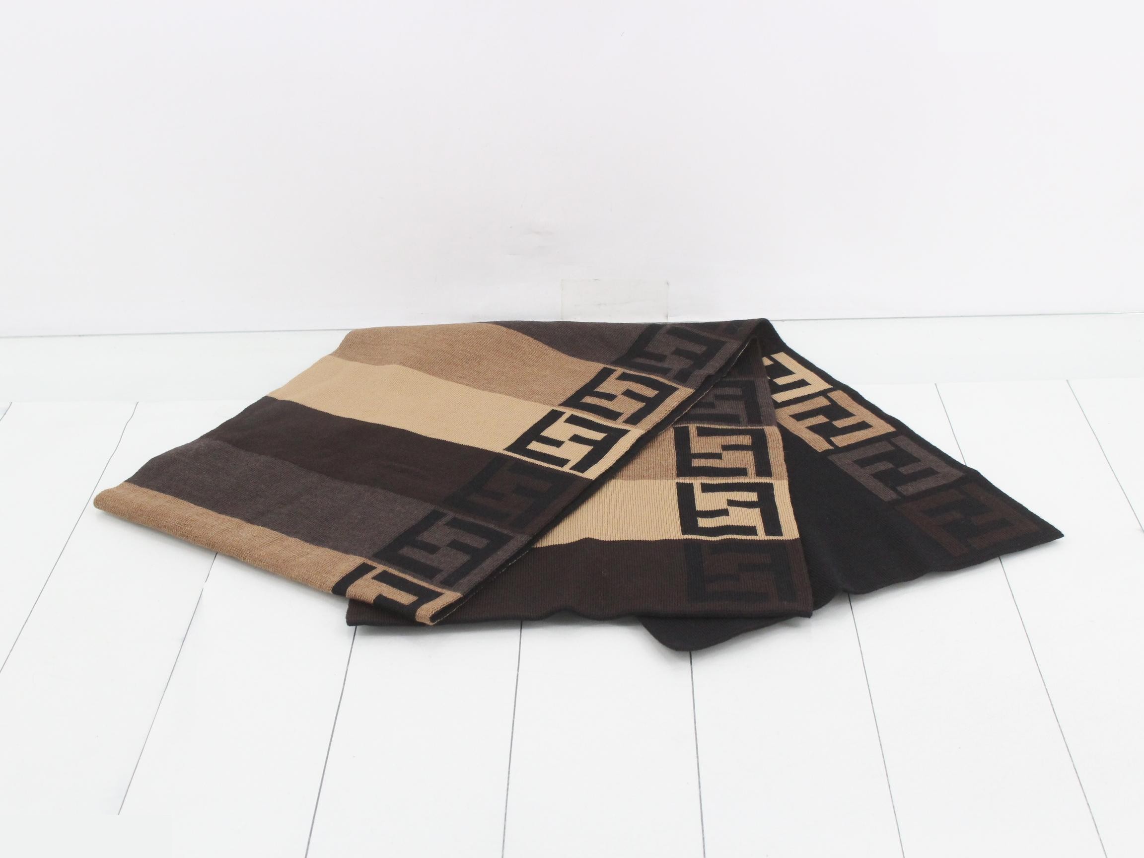 muffler — view 3