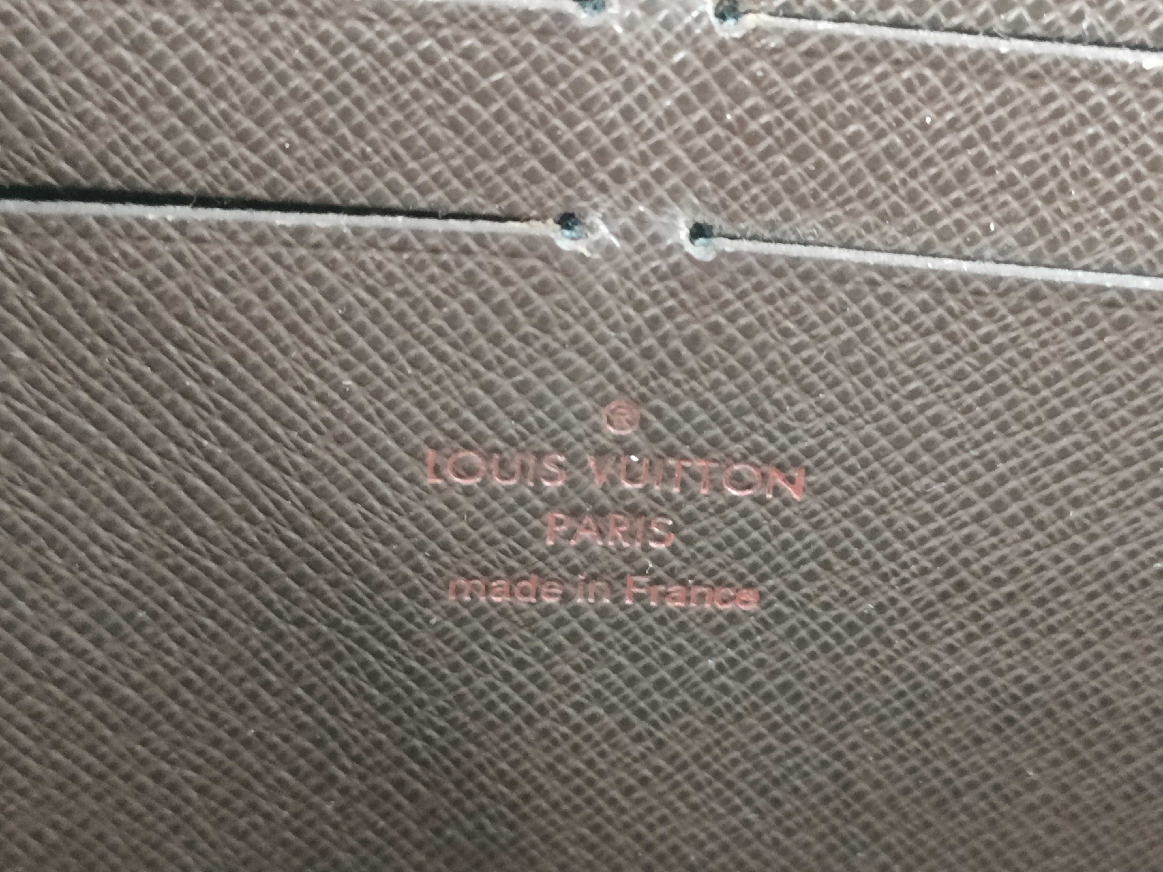 Damier Zippy Wallet VI2068 — view 13