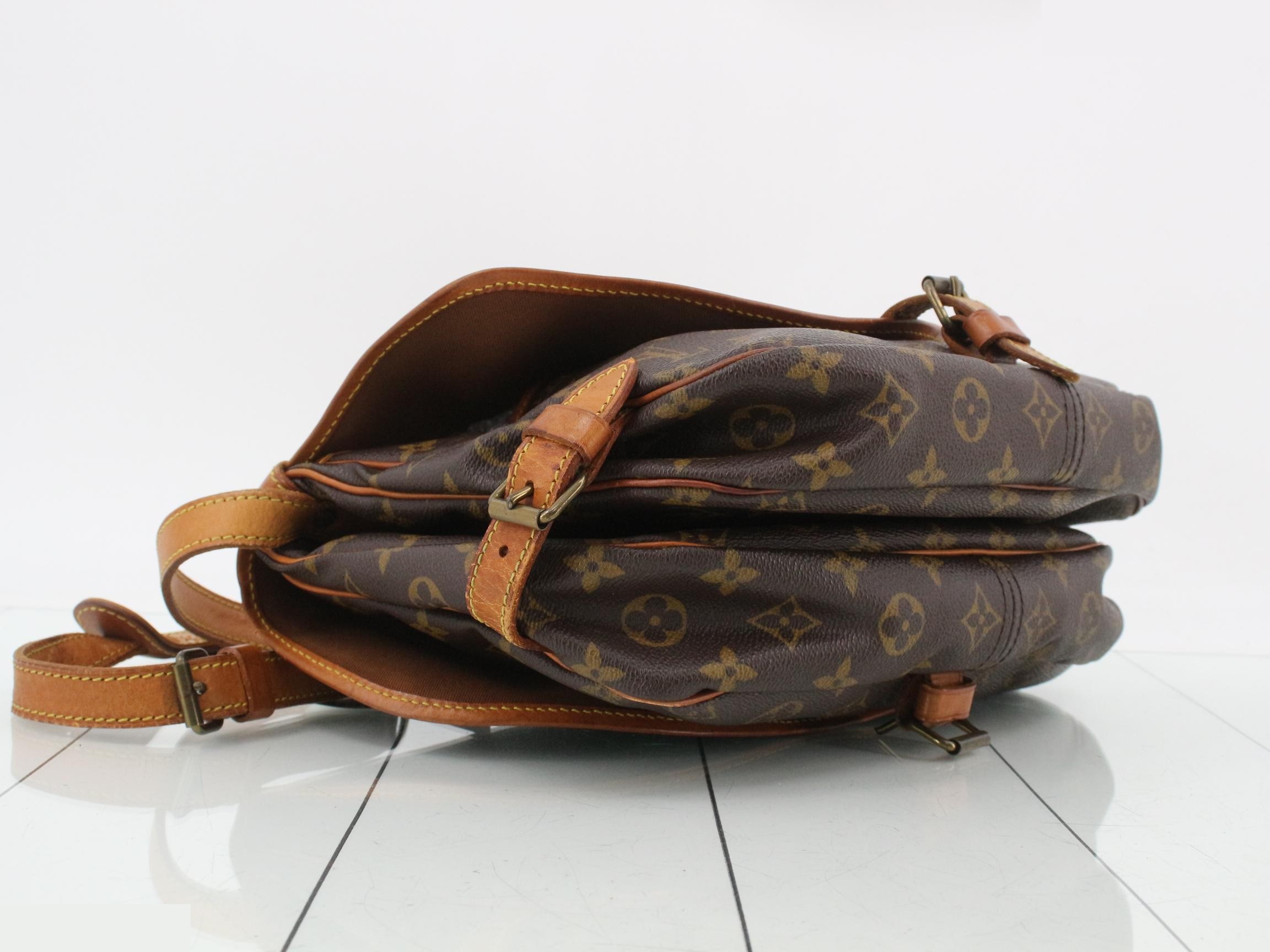 M42256 Saumur 30 Monogram — view 5