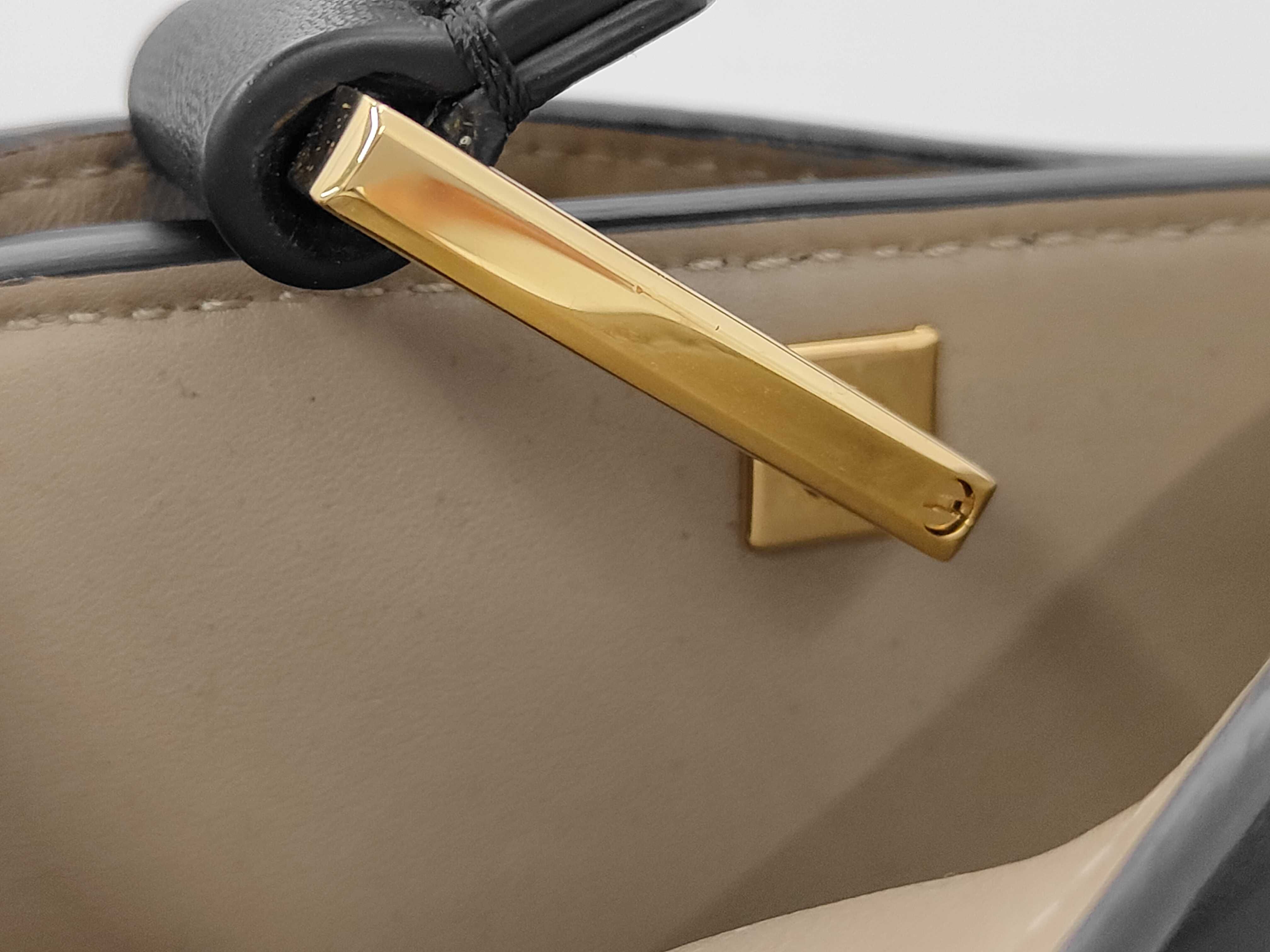 Peekaboo Essentially 8BN300 Black Calfskin 2-Way Handbag — view 3