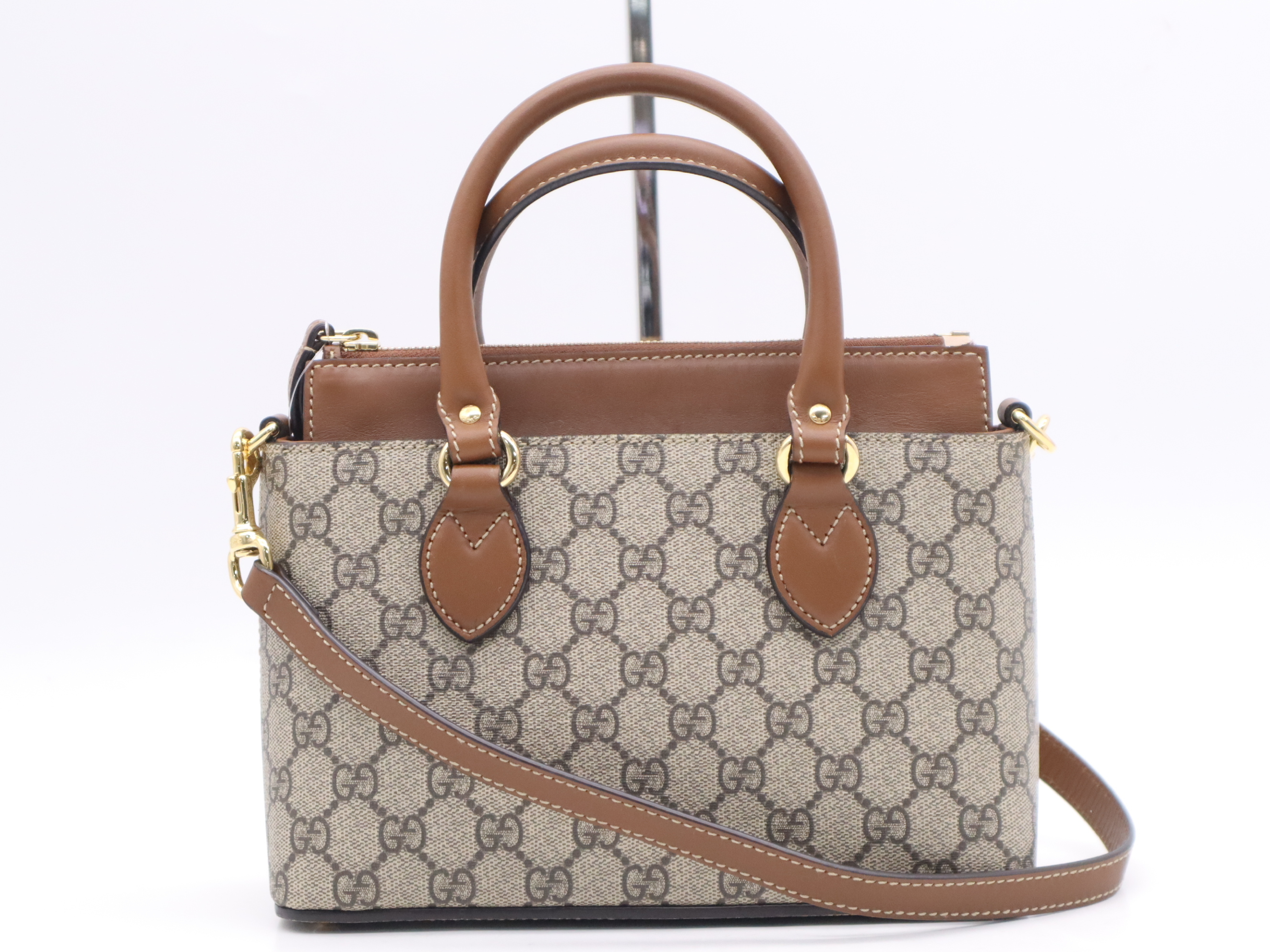 453177 GG Supreme GG Pattern Handbag with Shoulder Strap, Gray/Brown