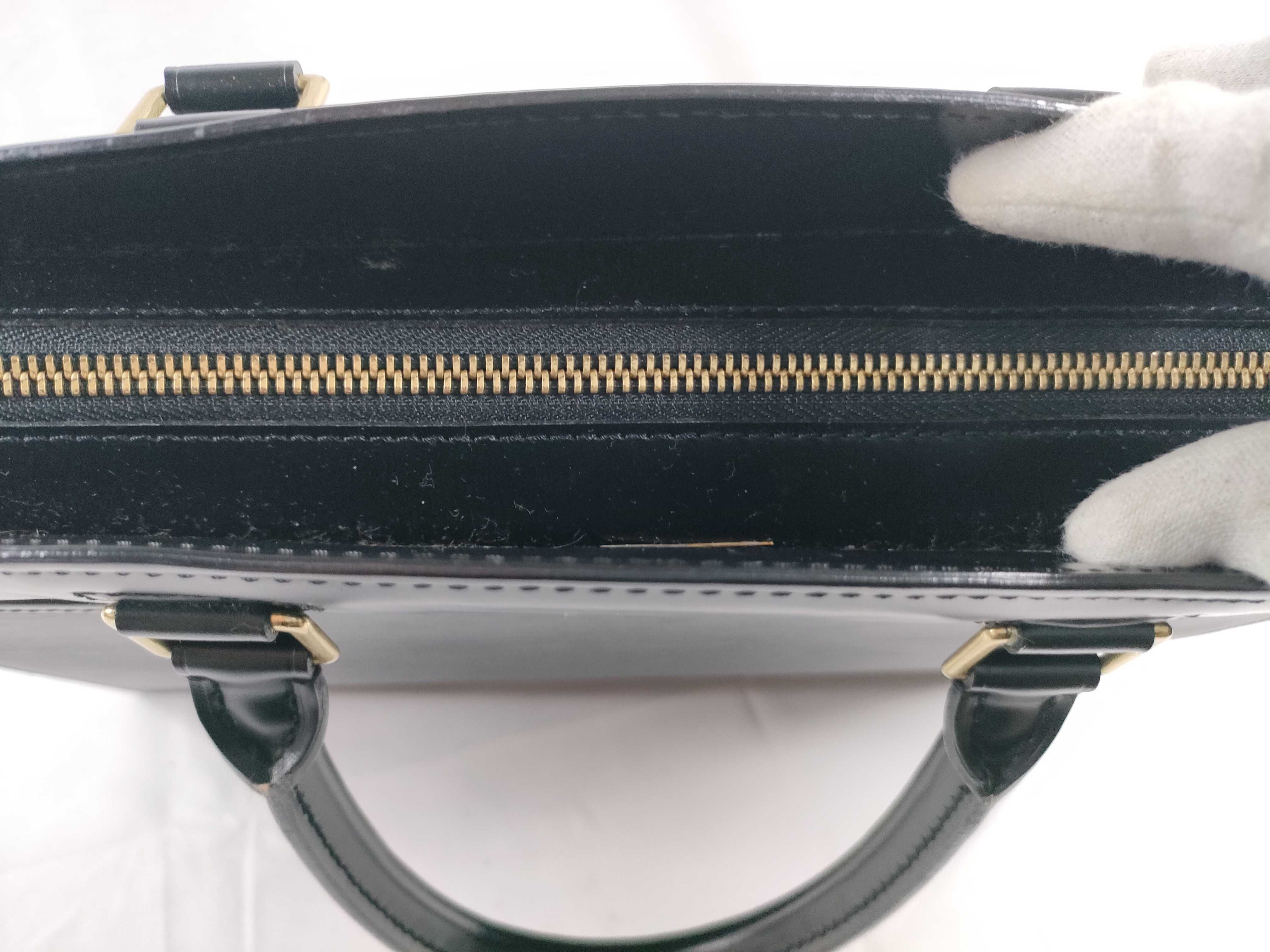 Epi Leather Riviera Black Handbag — view 9