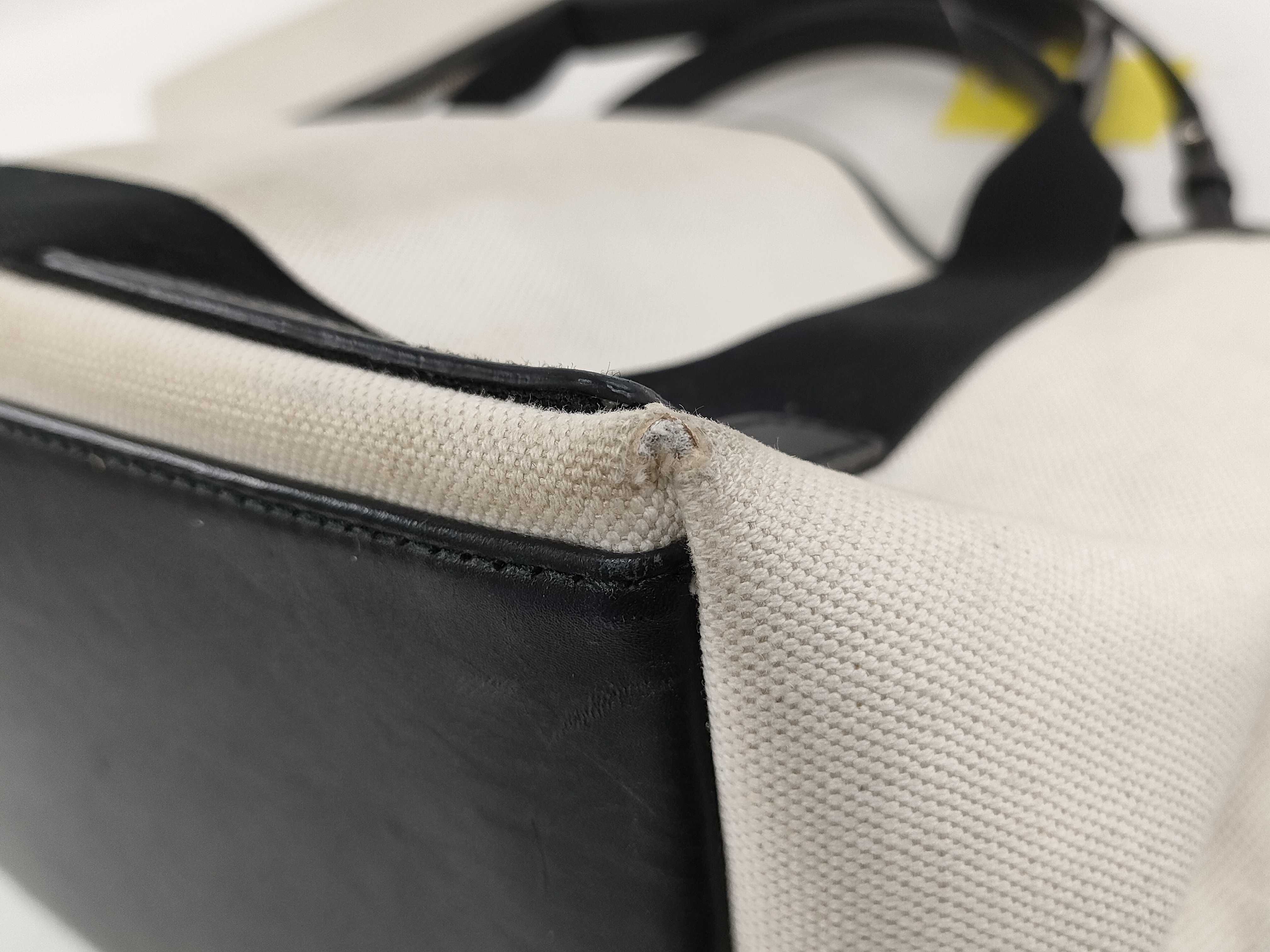 handbag — view 4