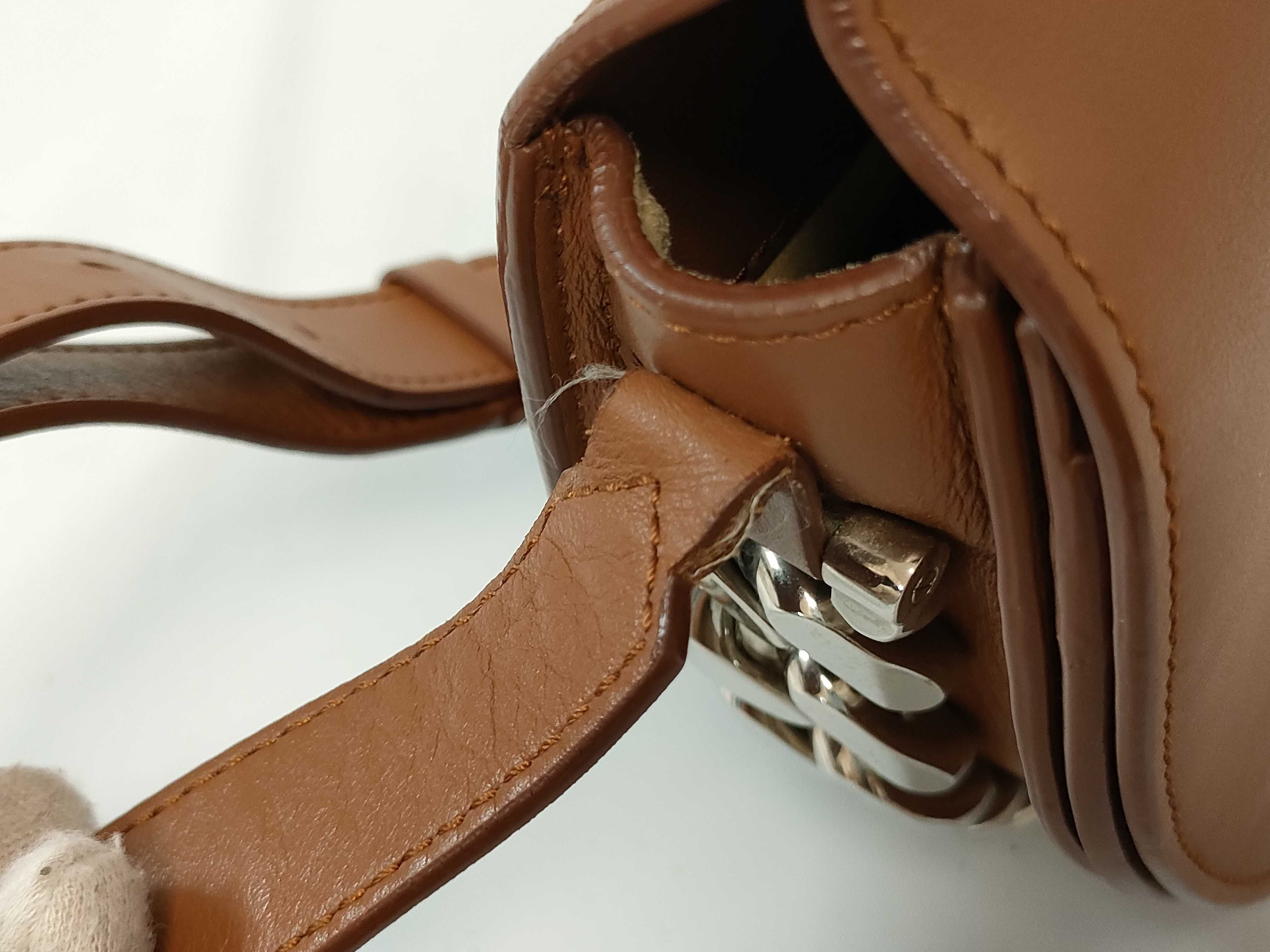 SG- Infinity Saddle Leather Shoulder Bag Brown — view 9