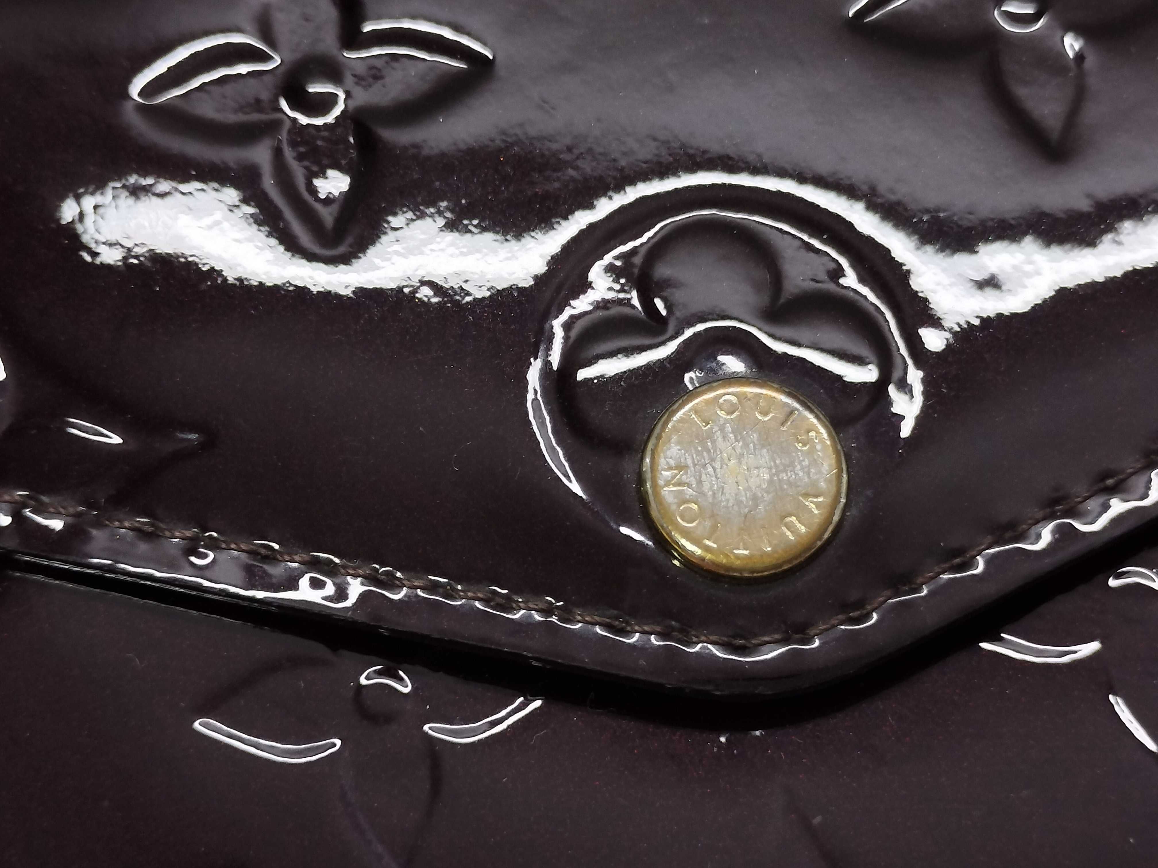 Vernis Louis Vuitton Wallet — view 7