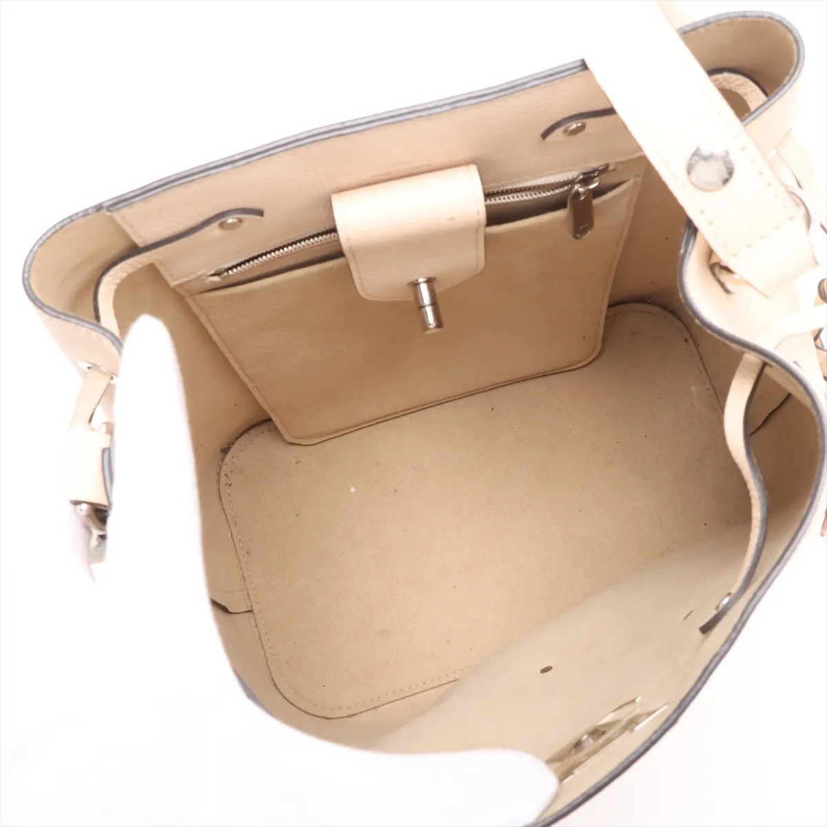 Calf Leather x Leather Lock Me Bucket M53081 DU1118 Beige RFID Reactive — view 6