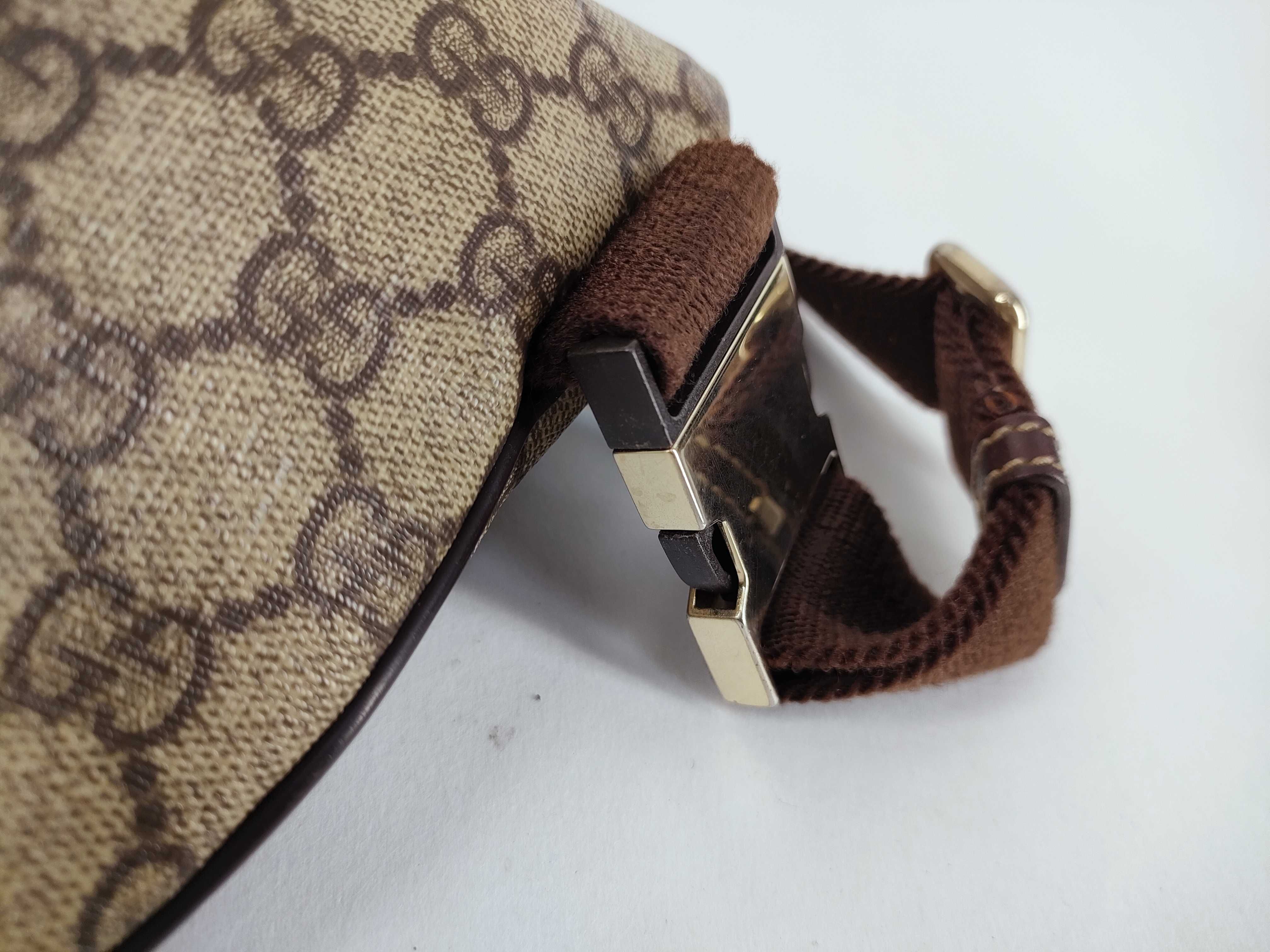 GG Canvas Gucci Waist Bag — view 5